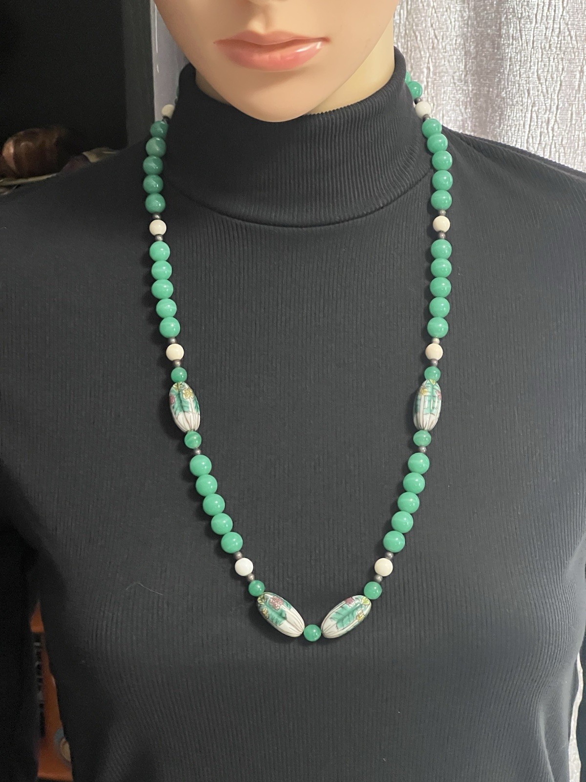Vintage Chinese Jade Hand-painted Porcelain Beaded Necklace 27″