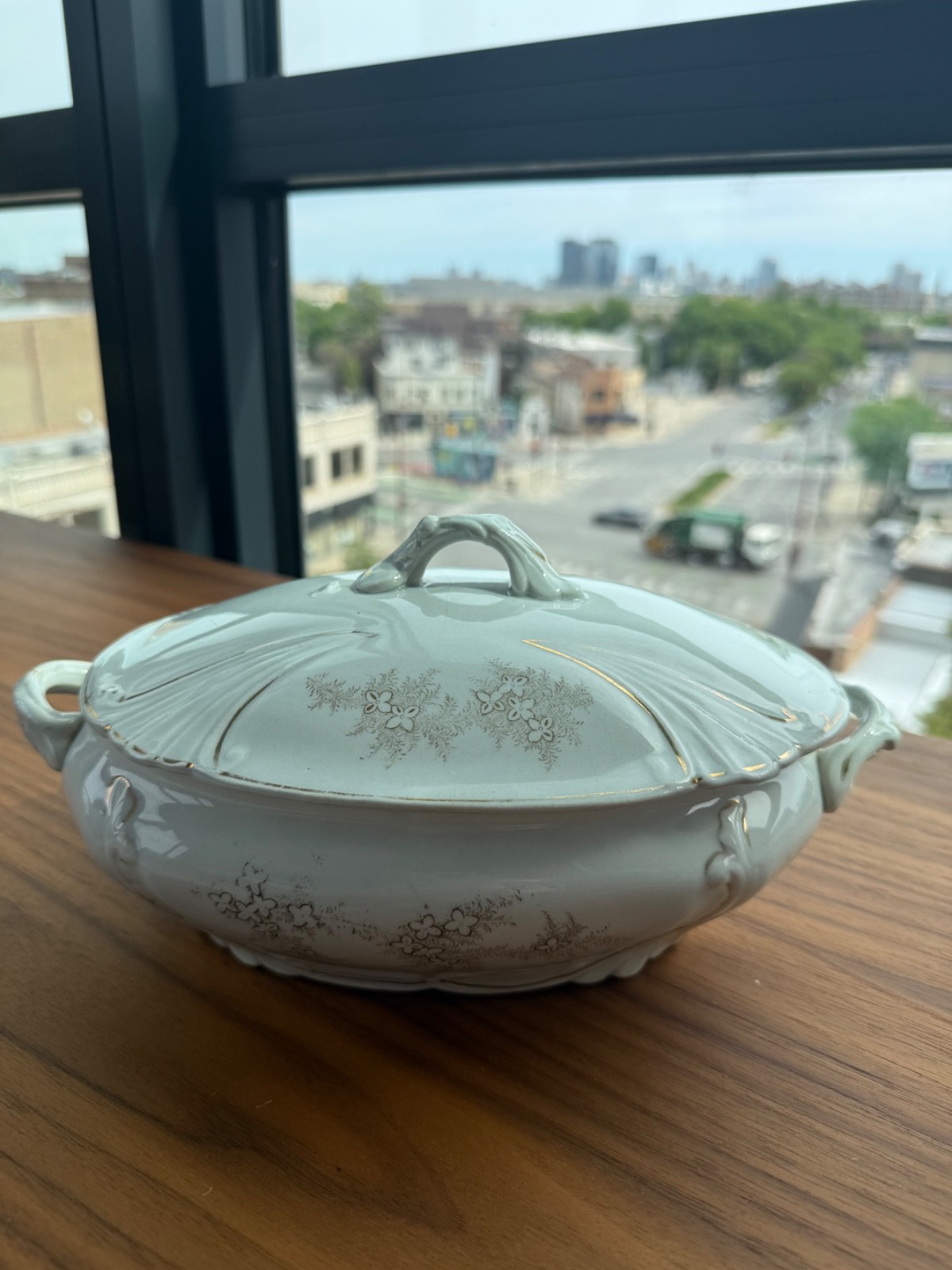 Antique Sebring Bros Co Stone China Covered Vegetable Tureen White Gold 1890s