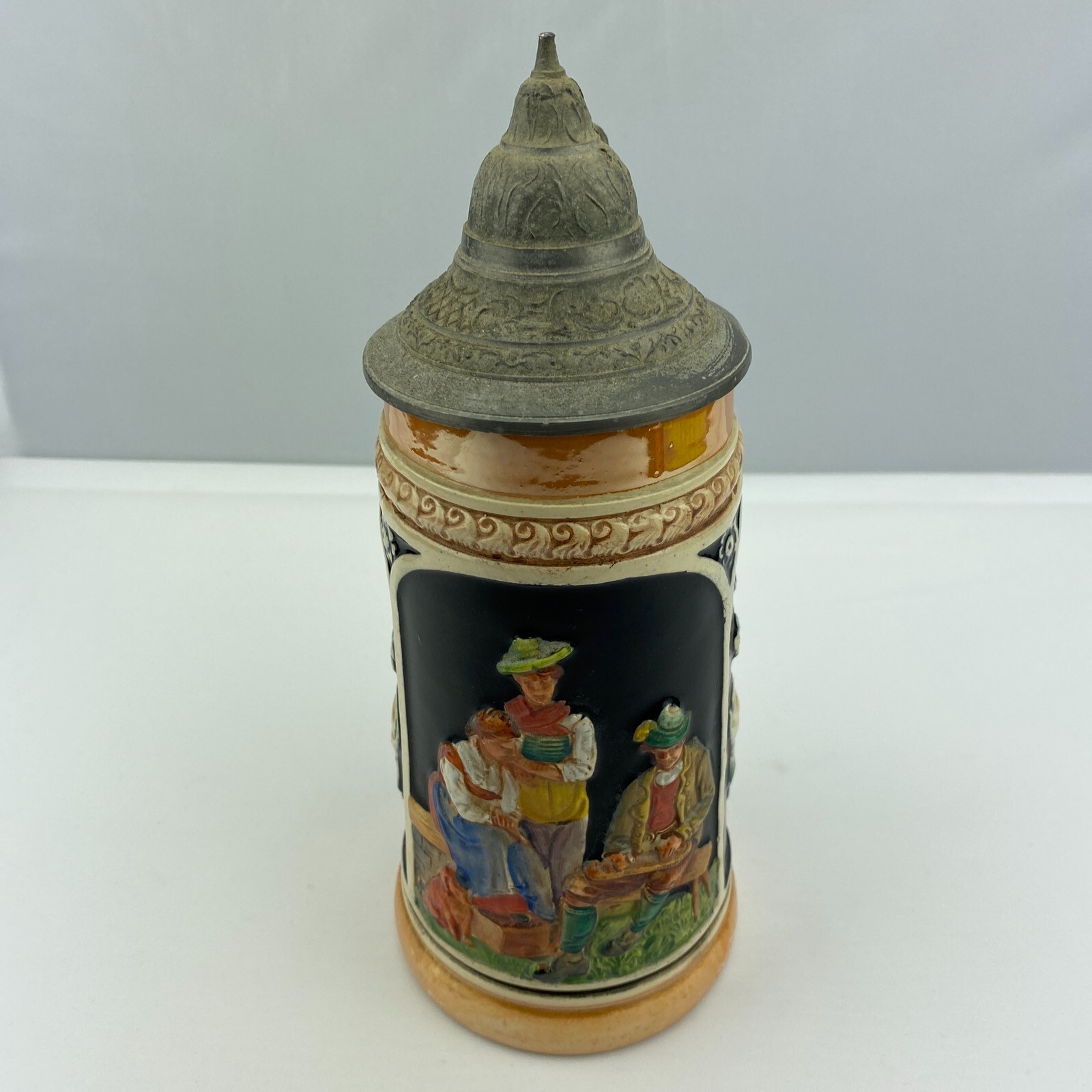 VTG Germany Lidded Beer Stein .5L 9.5″ Tall Wurzen Das Leben Undhaltenjung