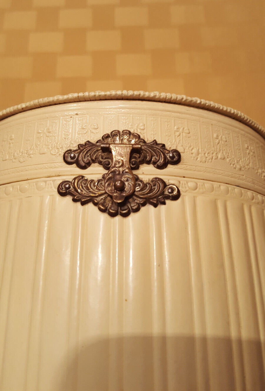 Antique Celluloid ‘Collars & Cuffs’ Storage and Travel Box