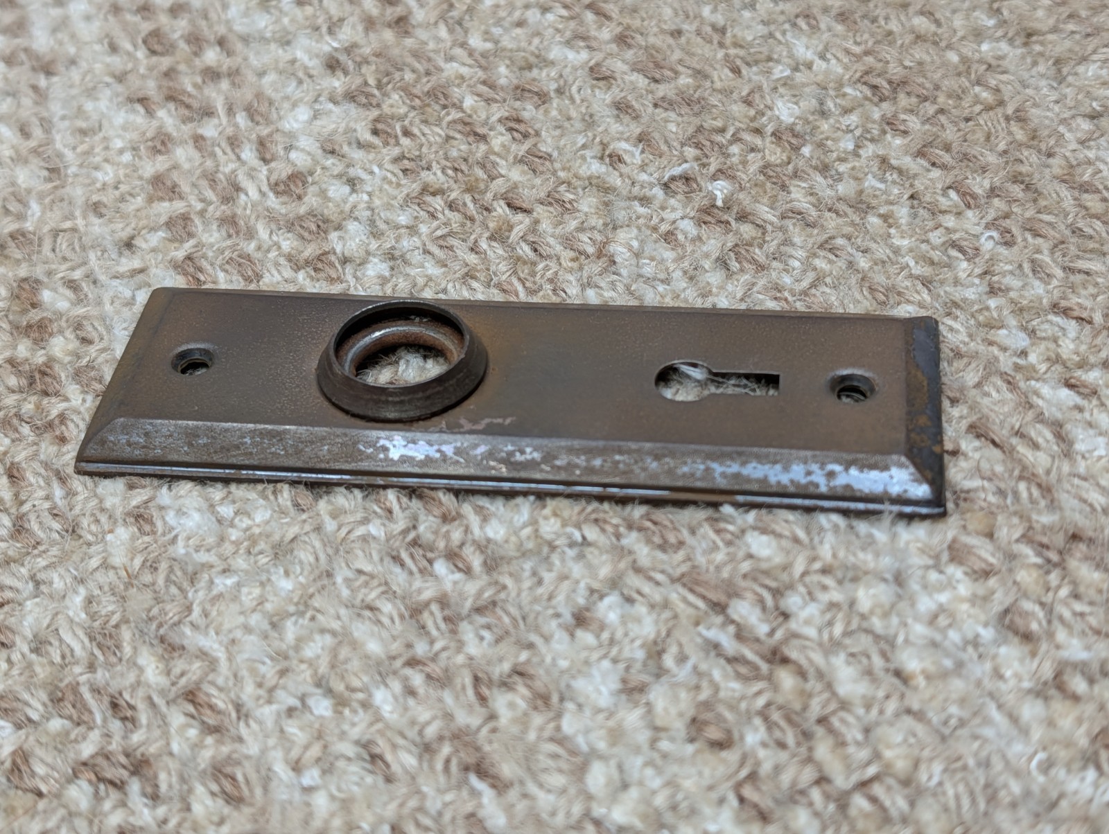 1 1/2″ x 4 1/2″ Antique Stamped Steel Door Knob Plate