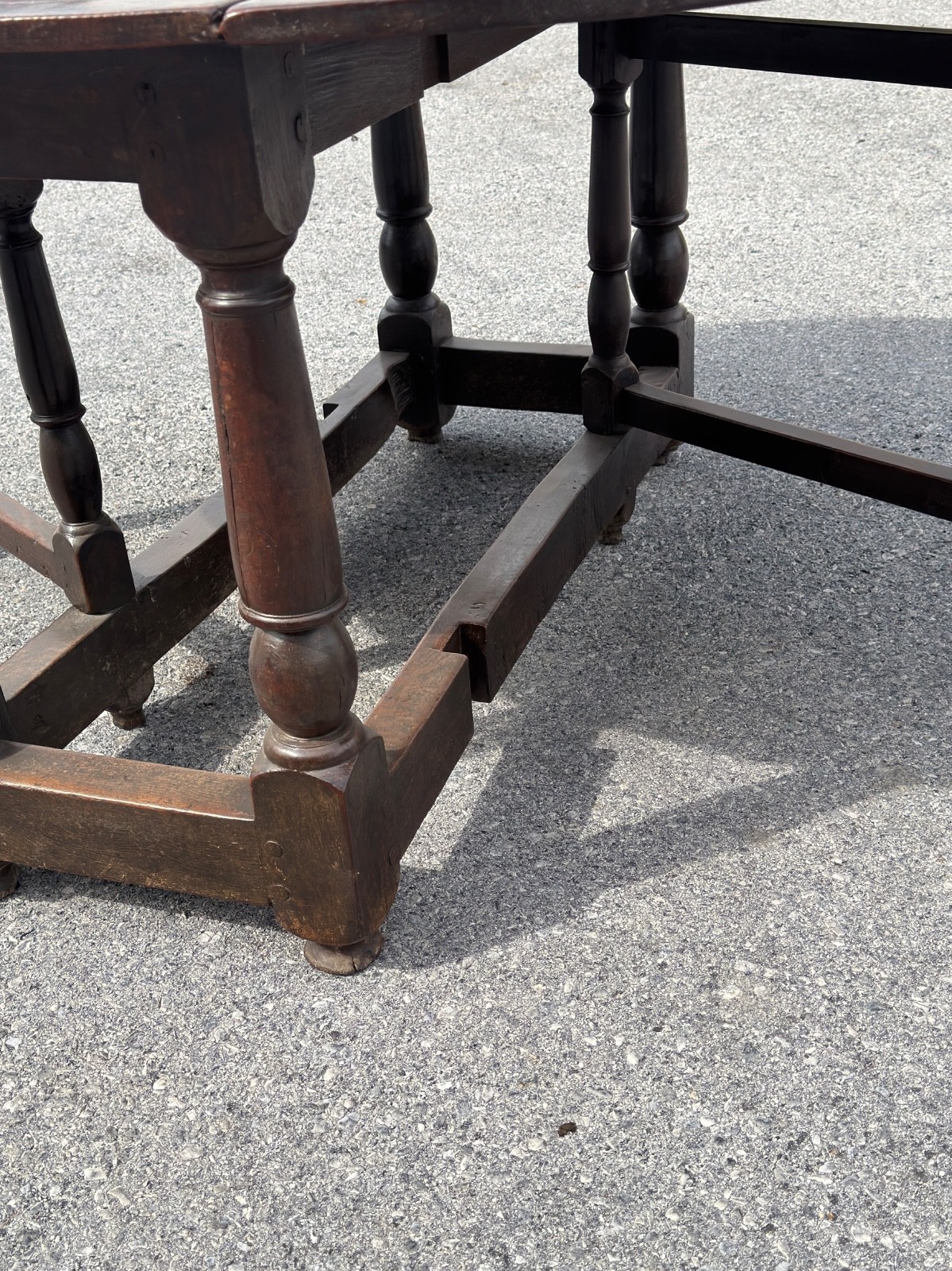 antique 18th Oak gate leg table stretcher base farm house William Mary pegged