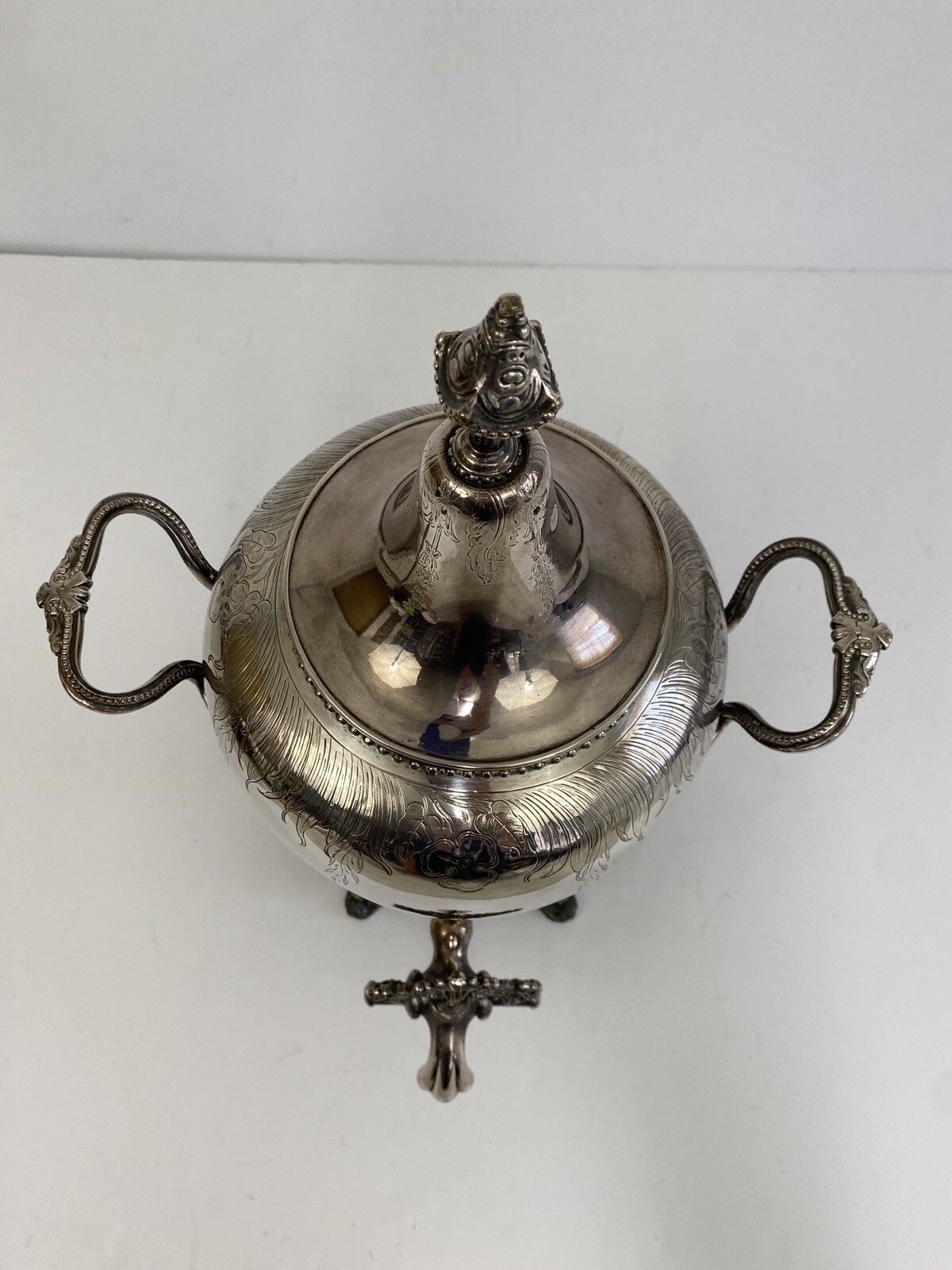 STUNNING VINTAGE SILVER PLATE HOT WATER/COFFEE URN, 20″ TALL Ornate Handles /rw