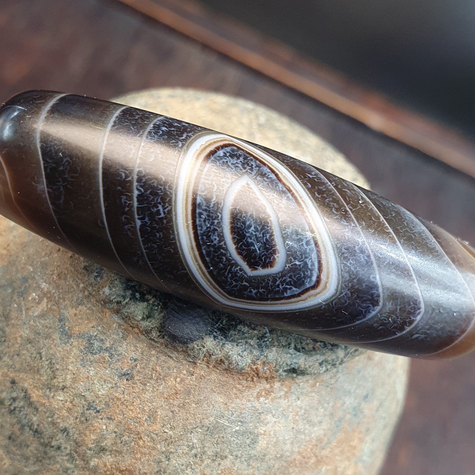 Old yemeni natural eye agate vintage middle eastern agate bead ym-44