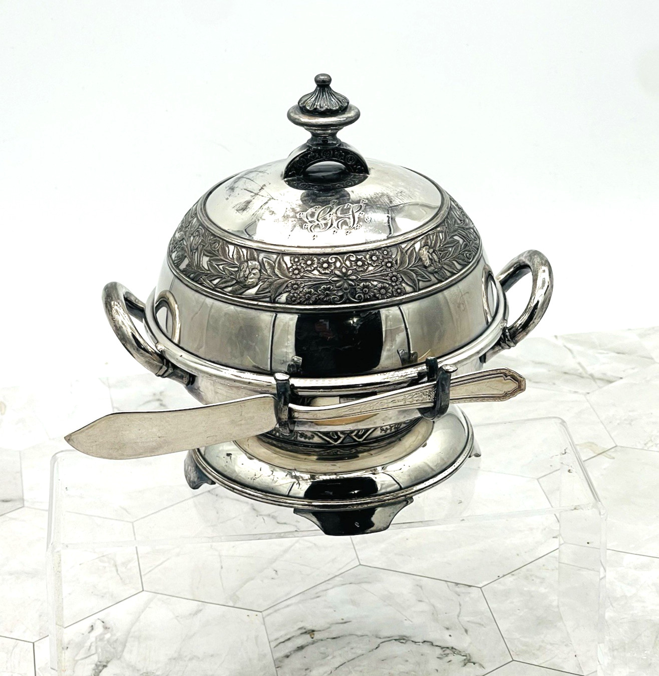 Atq Rogers Bros 1880 Silver Plate Domed Butter Server w Knife & Glass Insert
