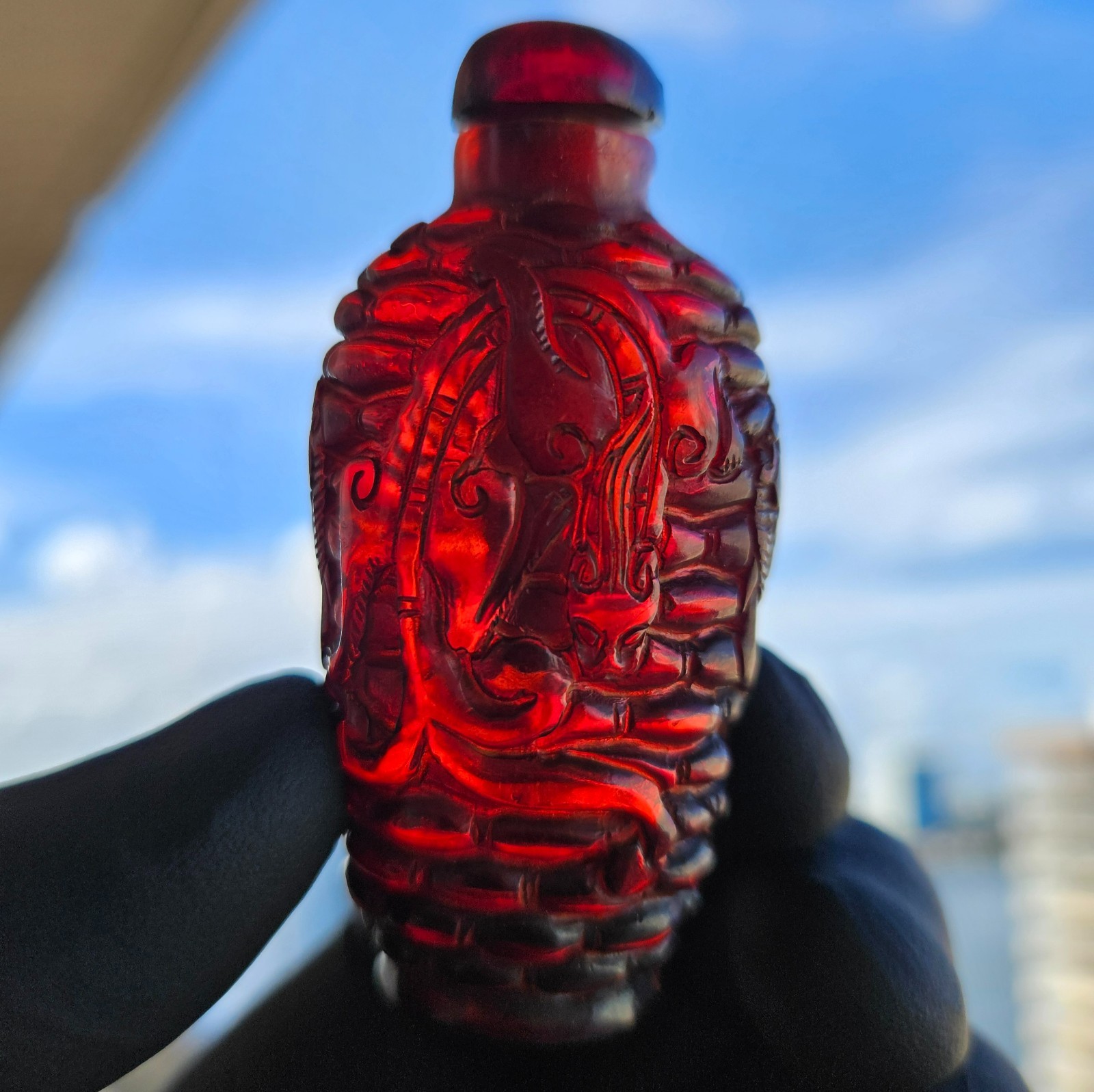 Antique Chinese Catalin Bakelite Cherry Amber Translucent Faturan Snuff Bottle