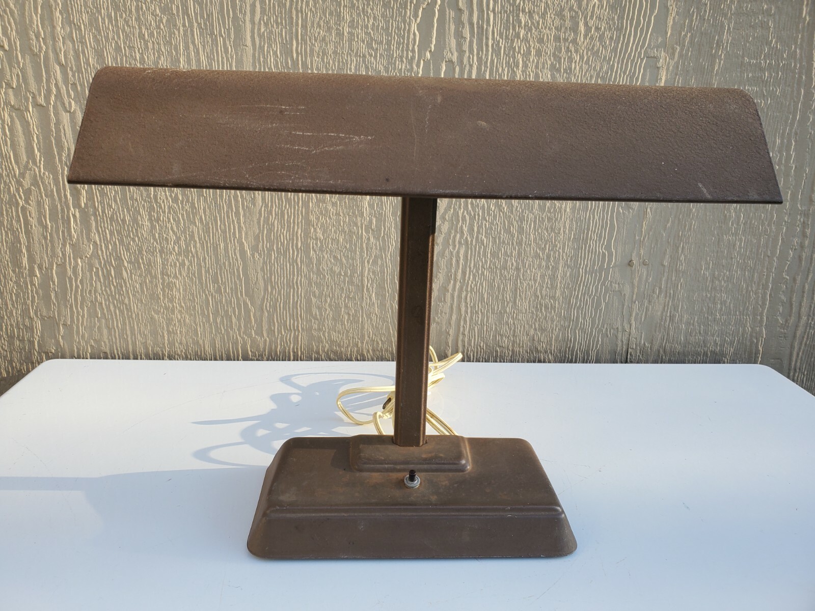 Vintage 18″ x 14″ Mitchell Mid-Century Brown Industrial Desk Lamp –Tested/Works