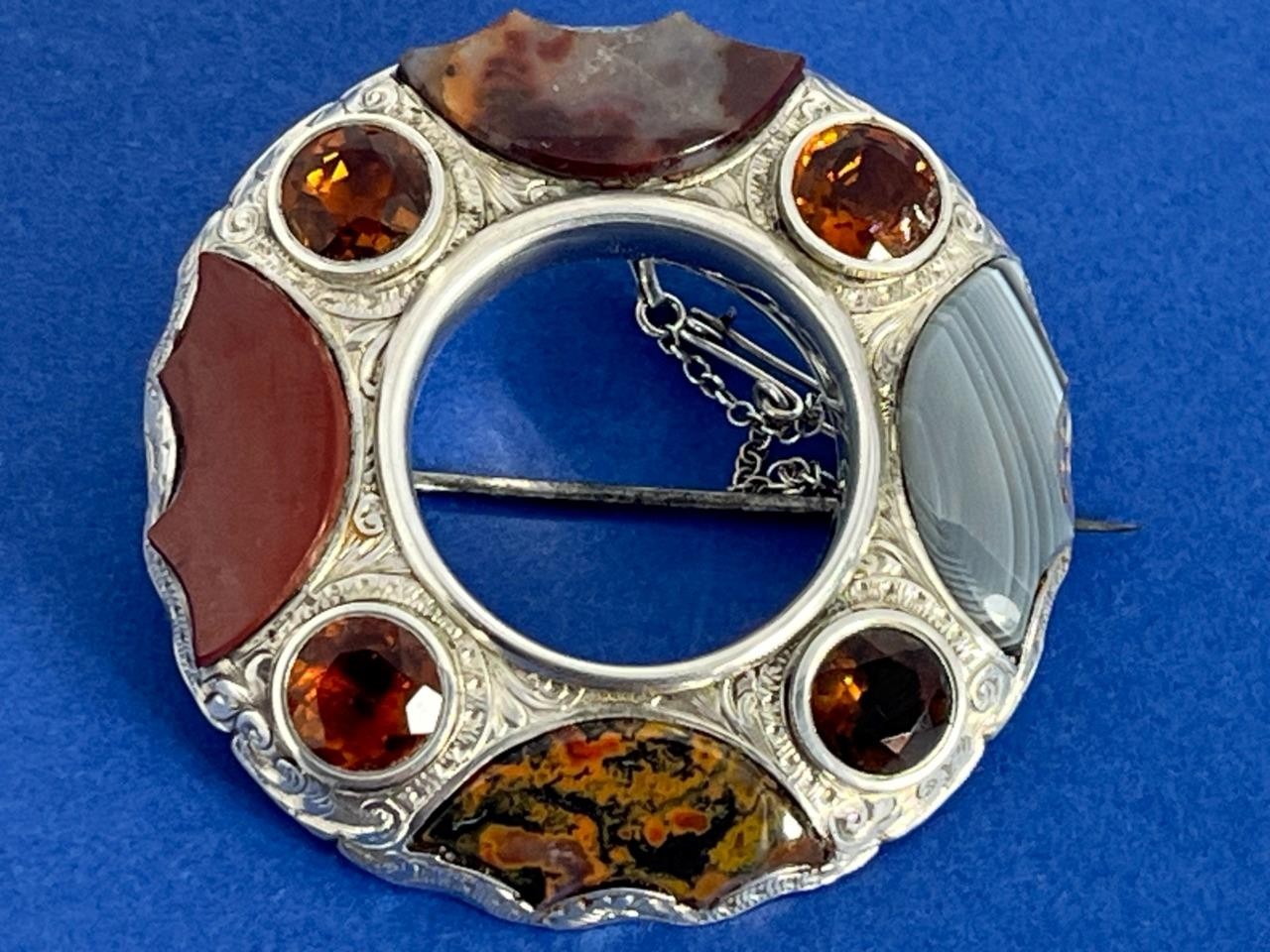 STUNNING LARGE ANTIQUE VICTORIAN SOLID SILVER SCOTTISH AGATE CAIRNGORM BROOCH