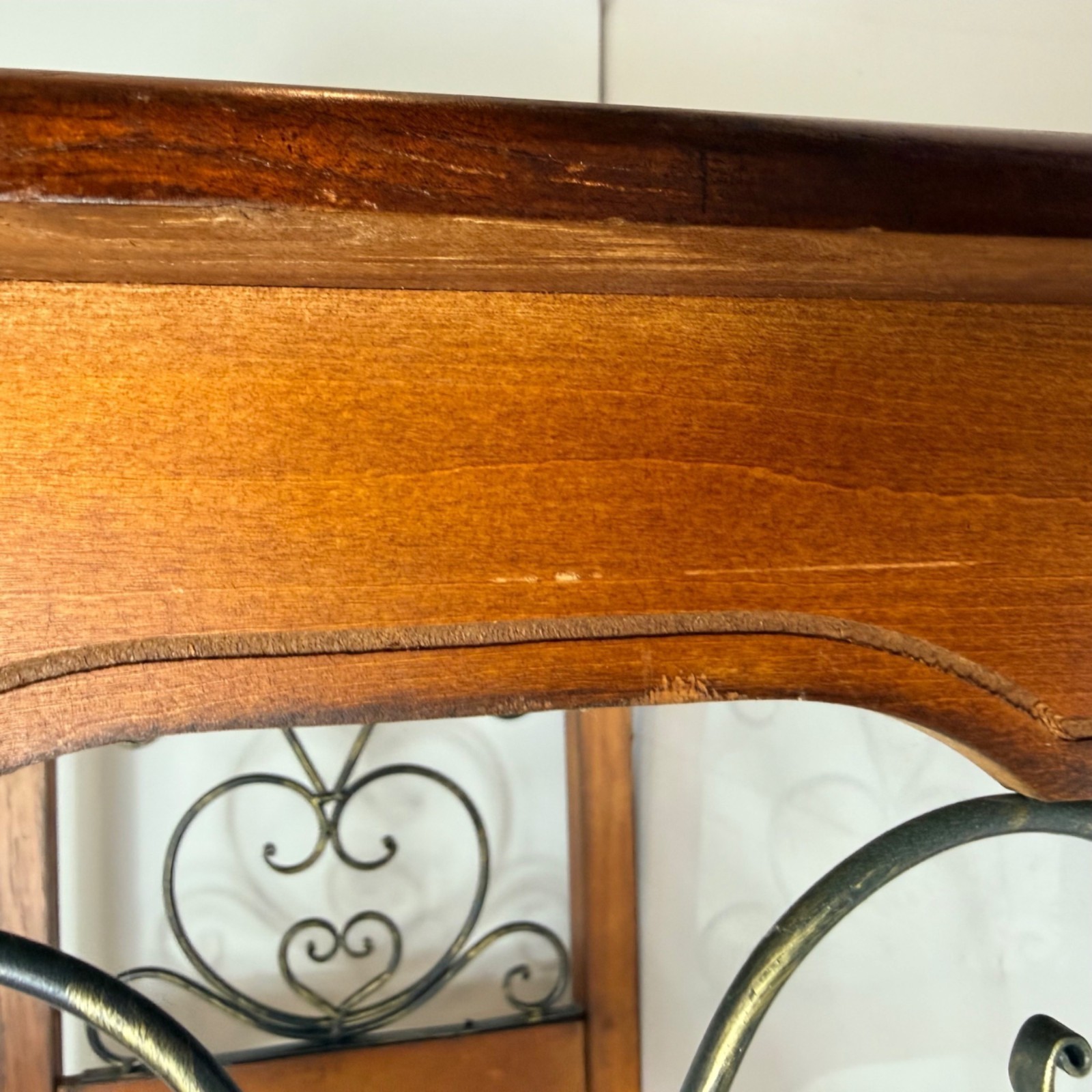 French Regency Florentine Side Table VTG Wood Metal Metal Embossed Plant Stand