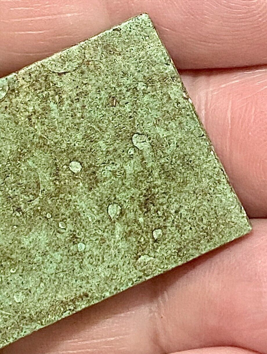 Thai Amulet LP Hin Phra Somdej Prok Pho Wat Rakang Green Holy Powder Pendant