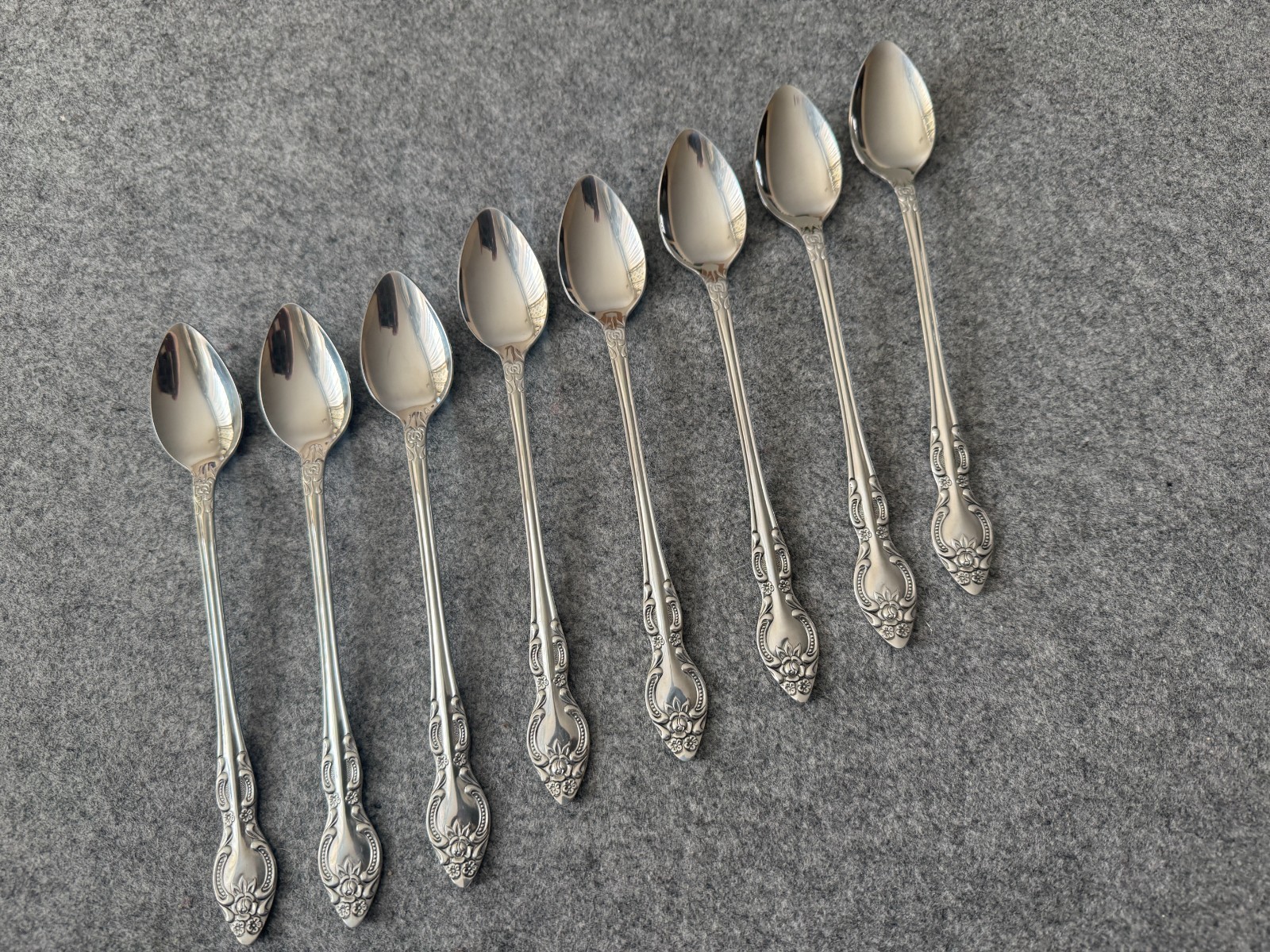SILVERWARE ~ ROGERS STANLEY ROBERTS ~ ROSE ~ Lot of 8 Ice Tea Spoons