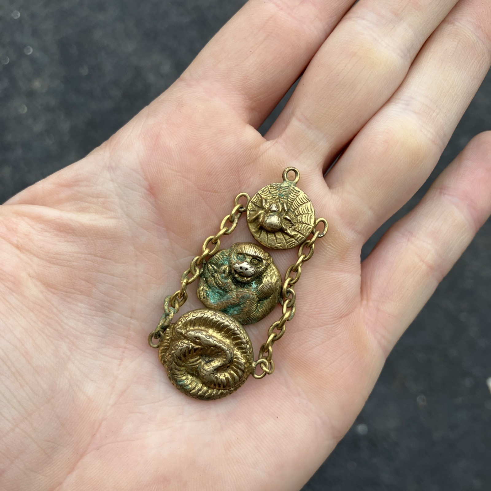 Kobe Tokio Osaka Yokohama Nagasaki Decorative Pendant Kobe Charm Brass Animals