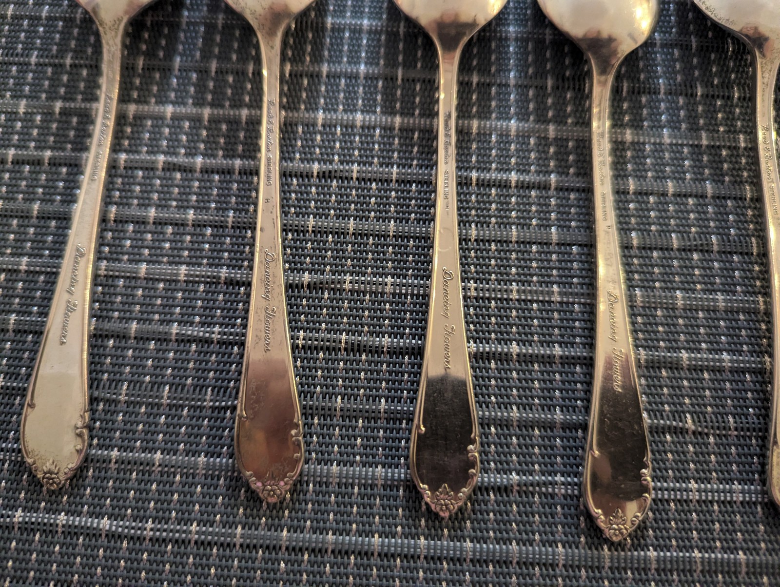 Reed Barton Sterling Silver DANCING FLOWERS Set of 6 Teaspoons 176g