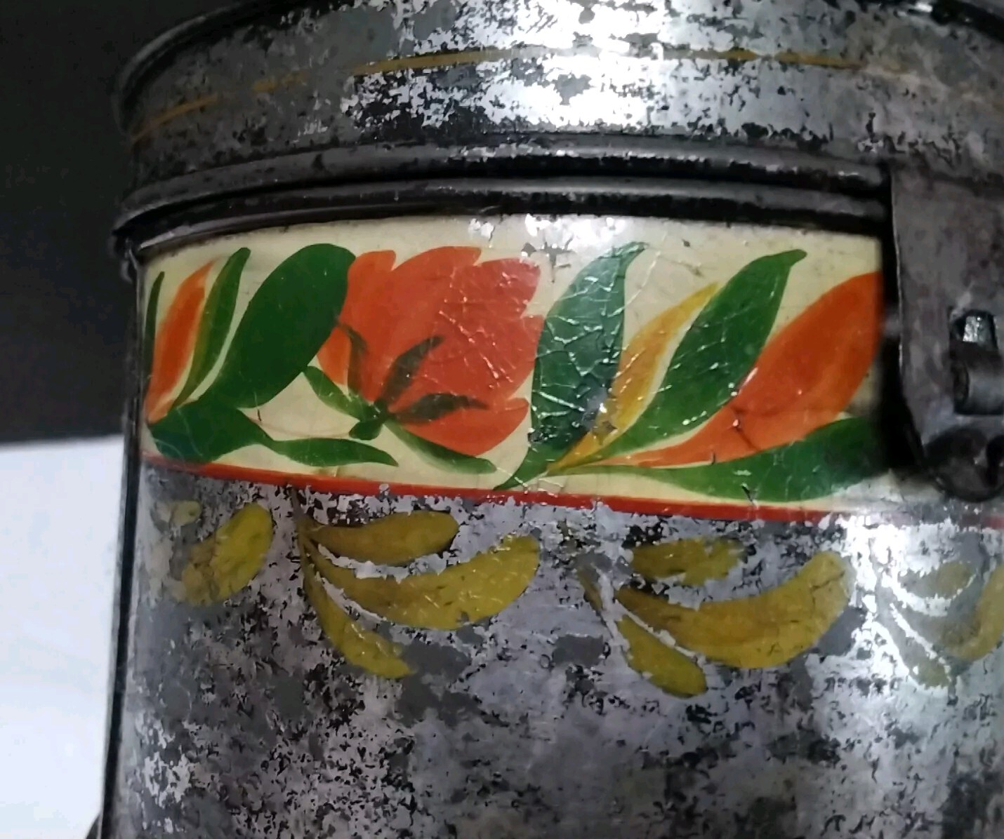 Primitive Antique Toleware round tin hand painted farmhouse pantry box sugar