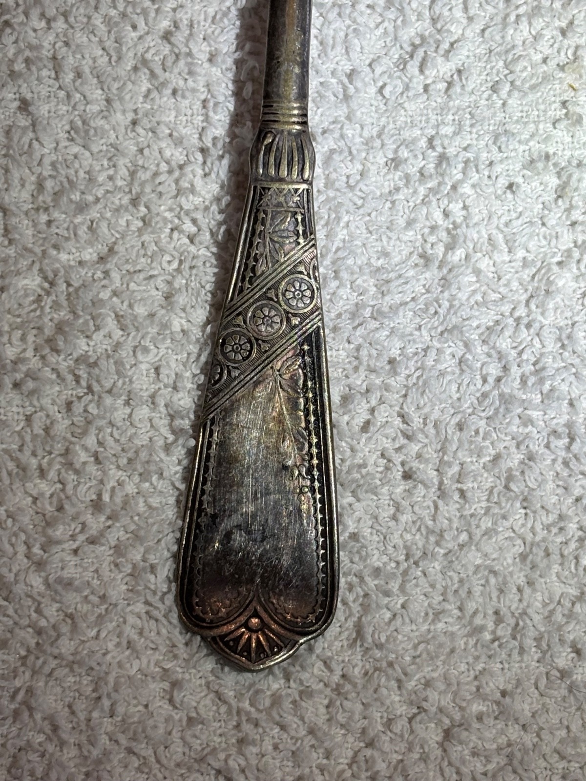 VINTAGE SILVER PLATED DECORATIVE SOUVENIR SHELL & FLOWER SPOON