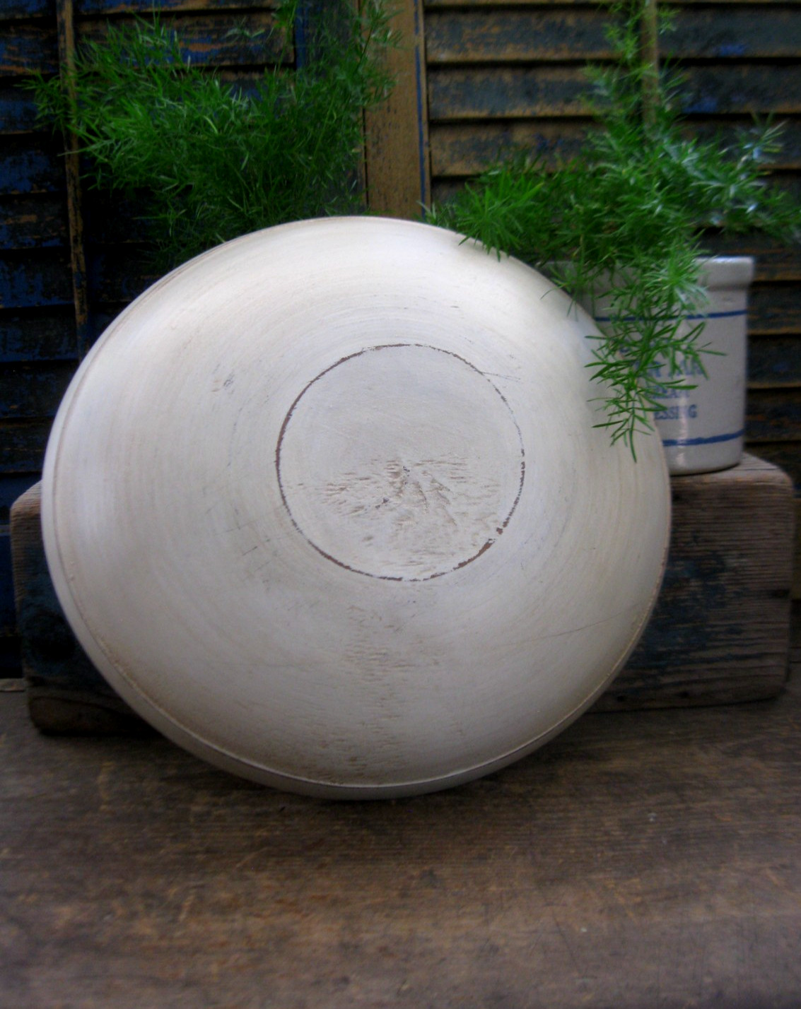 LG Antique Wood Dough Bowl w Wide Rim White Milk Paint 13-1/4″
