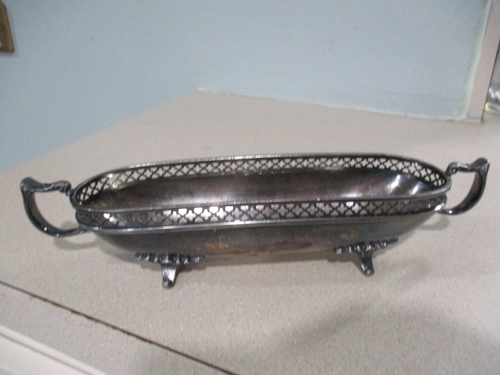 Antique Van Bergh Sp. Co. New York Quadruple Silver plated Condiment Dish #9315