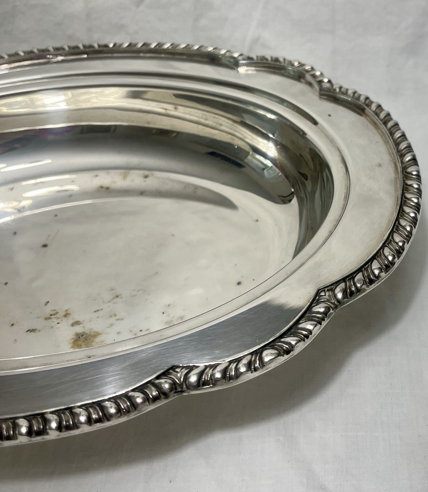 Wallace Silverplate Dish Ornate Covered Vegetable #639 Oval Serving Bowl w/Lid
