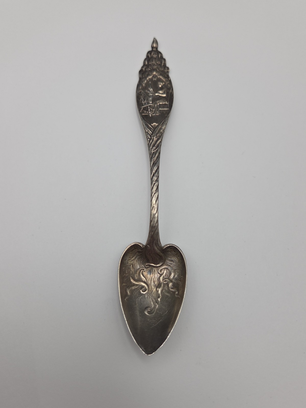 1920 JE Caldwell Sterling Silver Betsy Ross U.S. Flag Spoon Unengraved 250 Years