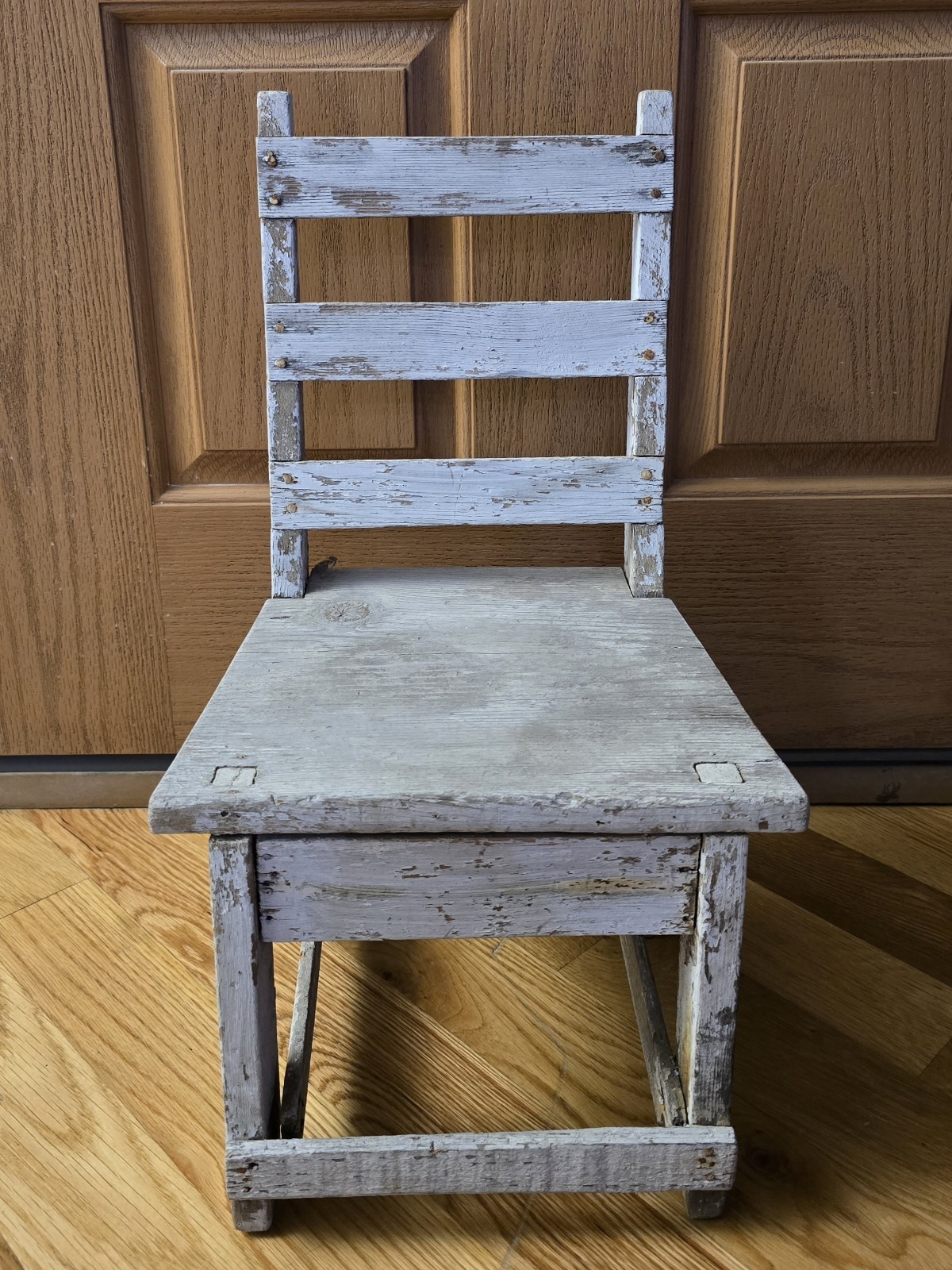 Antique Primitive 21″ Small Wood Garden Chair Childrens Ladder Back Doll Chair