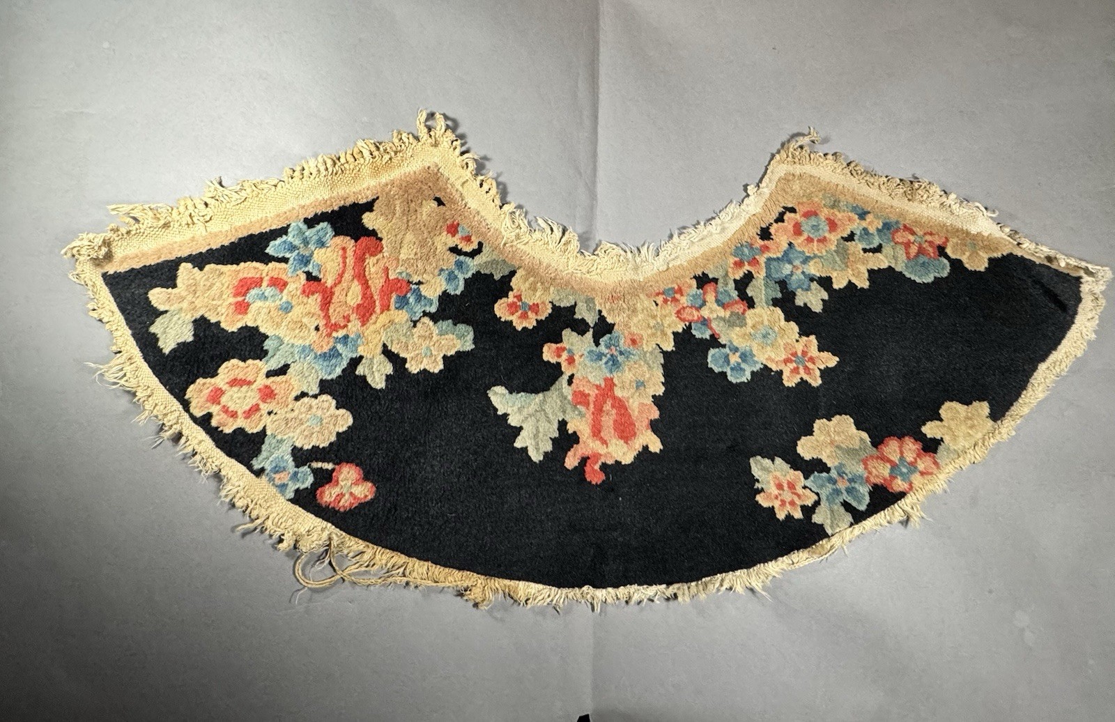 Vintage Fan Chinese Floral Woolen Beautiful Art Deco Home Decor Rug Carpet