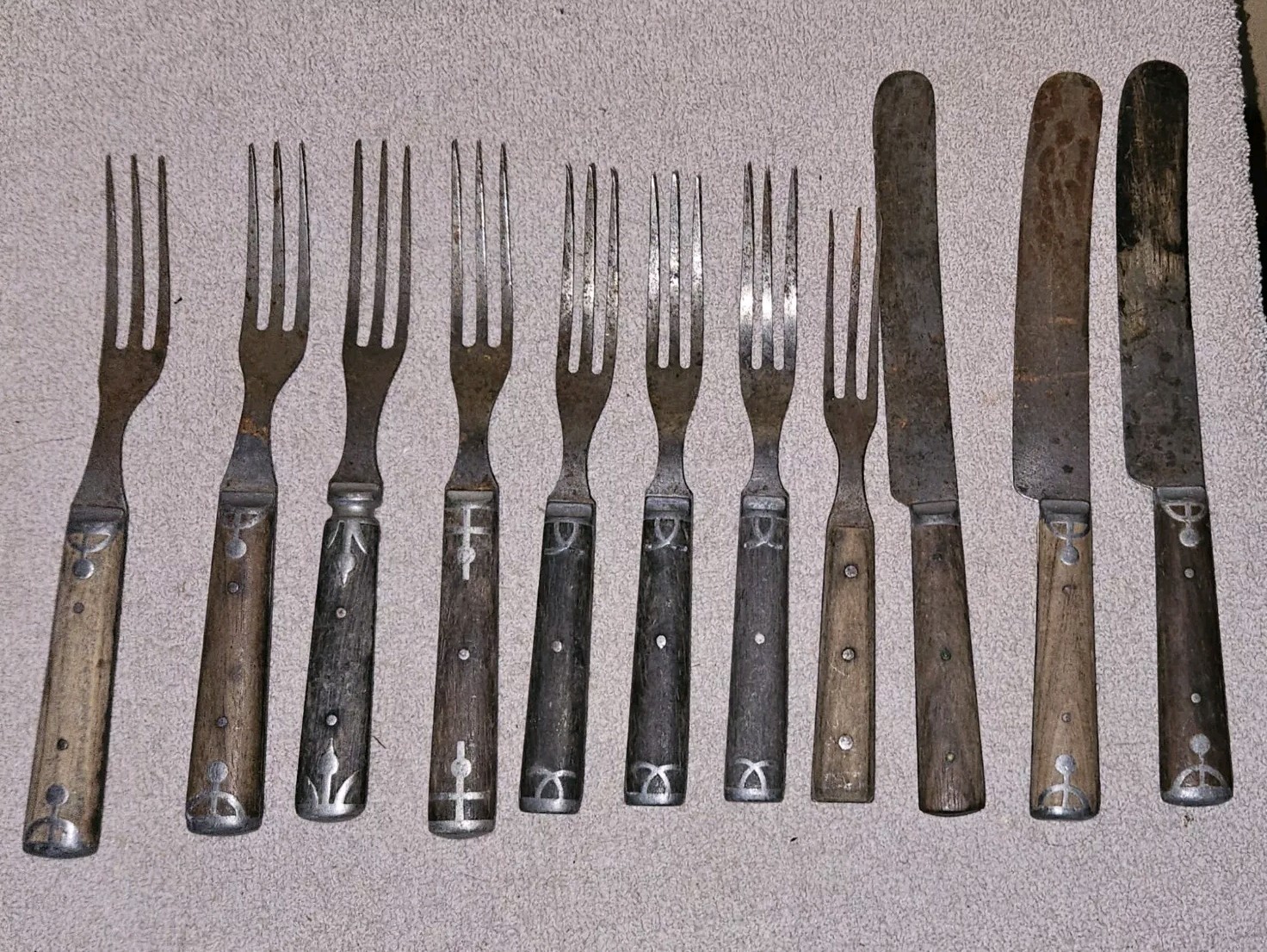 Antique Civil War Era Flatware 3 Knives & 8 – 3 Tine Forks Primitive