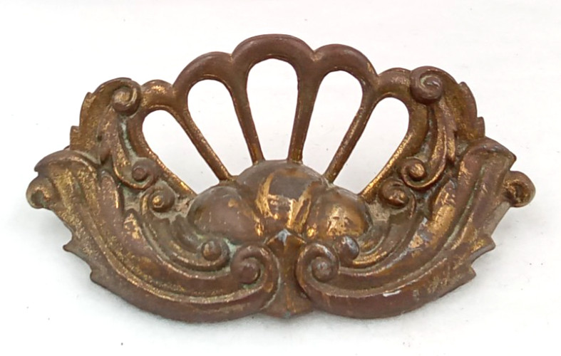 Antique Handle Drawer Pull Ornate Brass Fan Shell Shape Leaf Scroll Screw On
