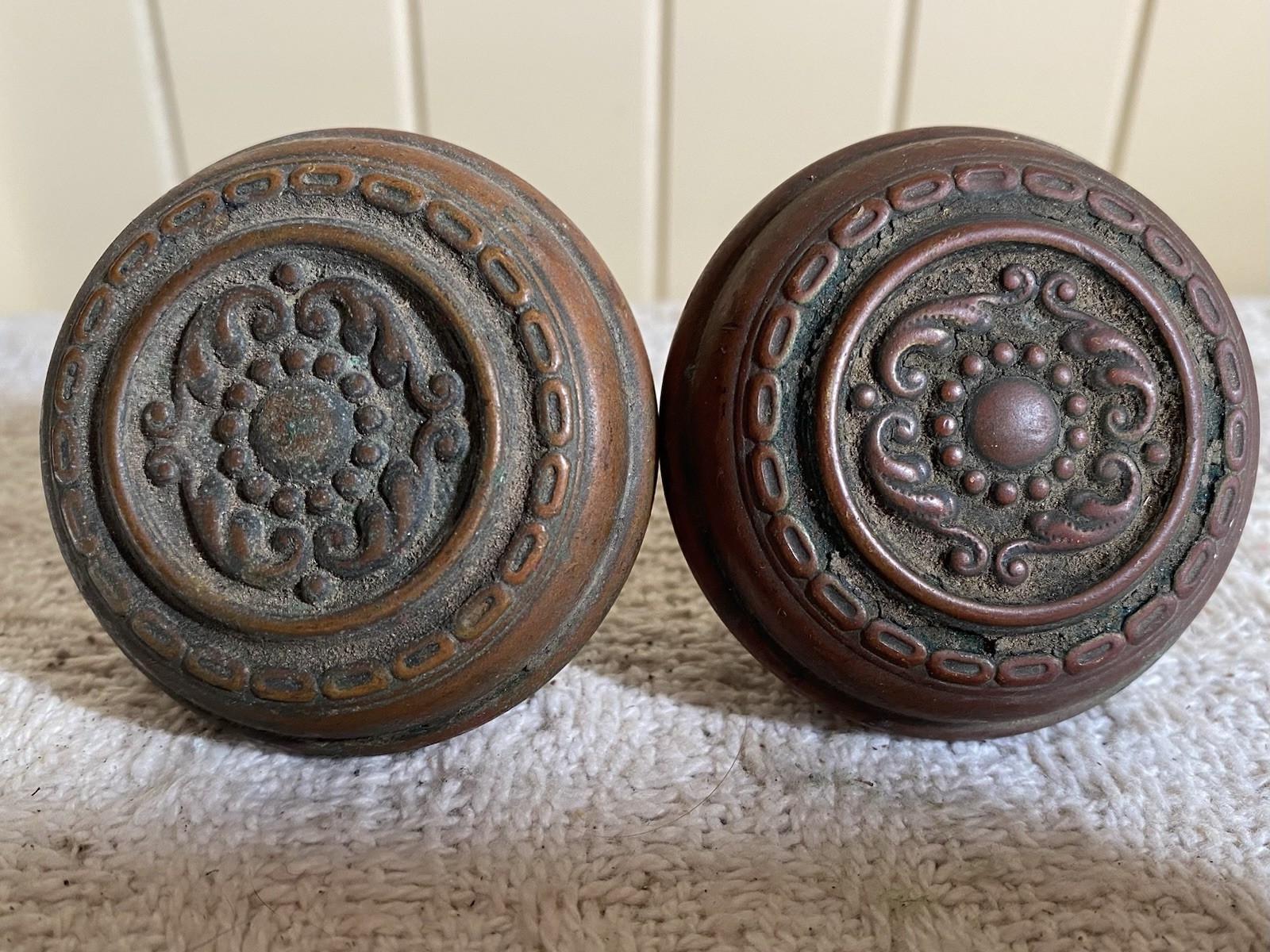 2 Antique VTG Copper Or Bronze Ornate Door Knobs Intricate Swirl Motifs Patina