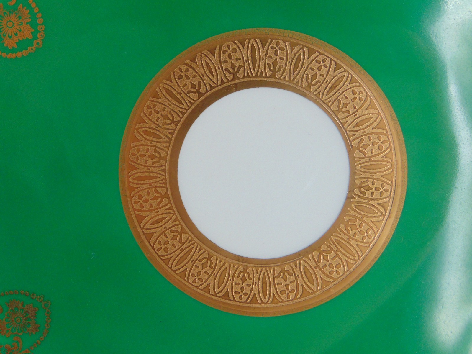 Antique English Mintons Emerald Green 24KT Encrusted Gold Porcelain Plate