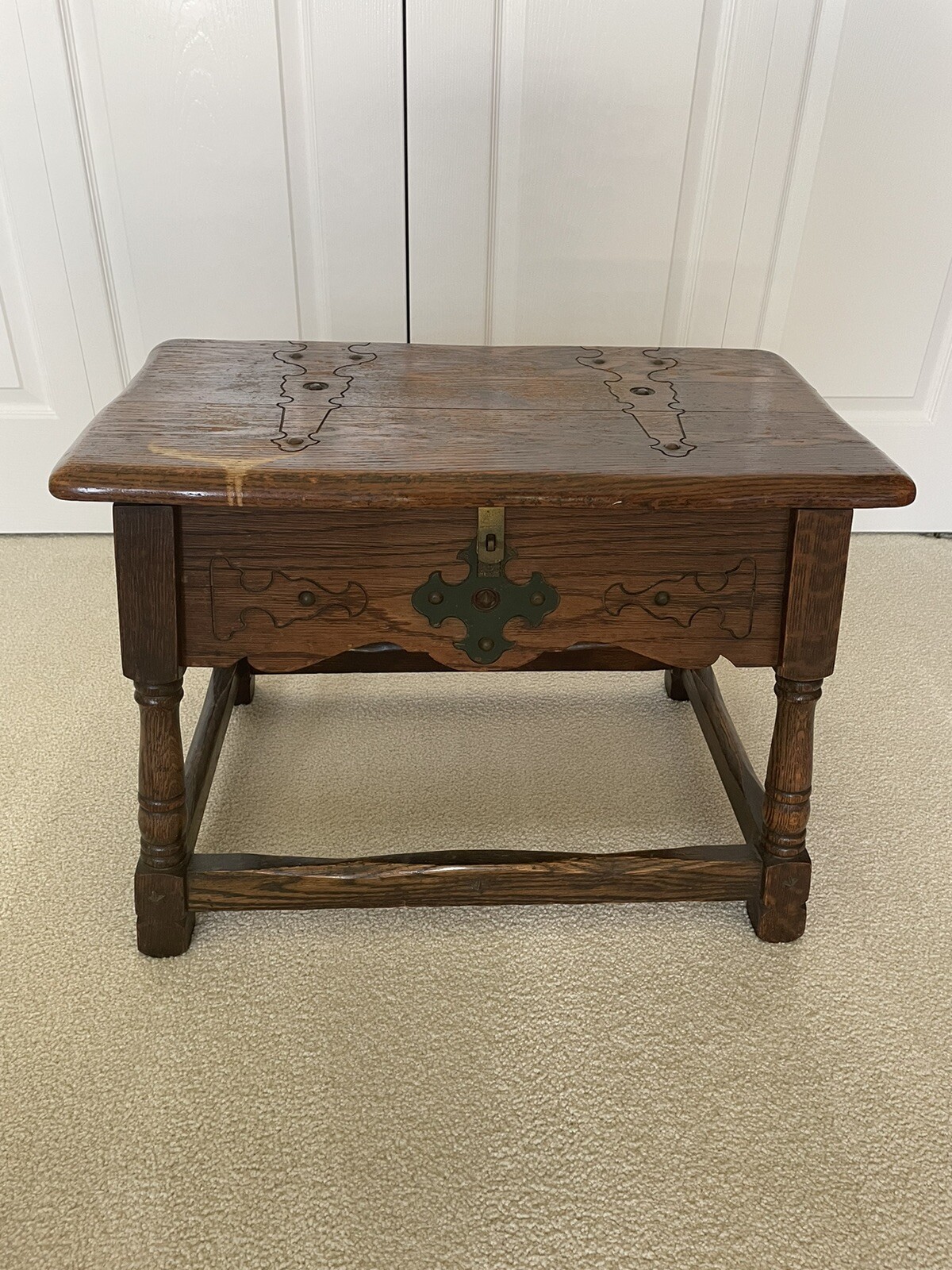Antique William & Mary Wood Bench w Storage Space by Cochran VERY GOOD CONDITION