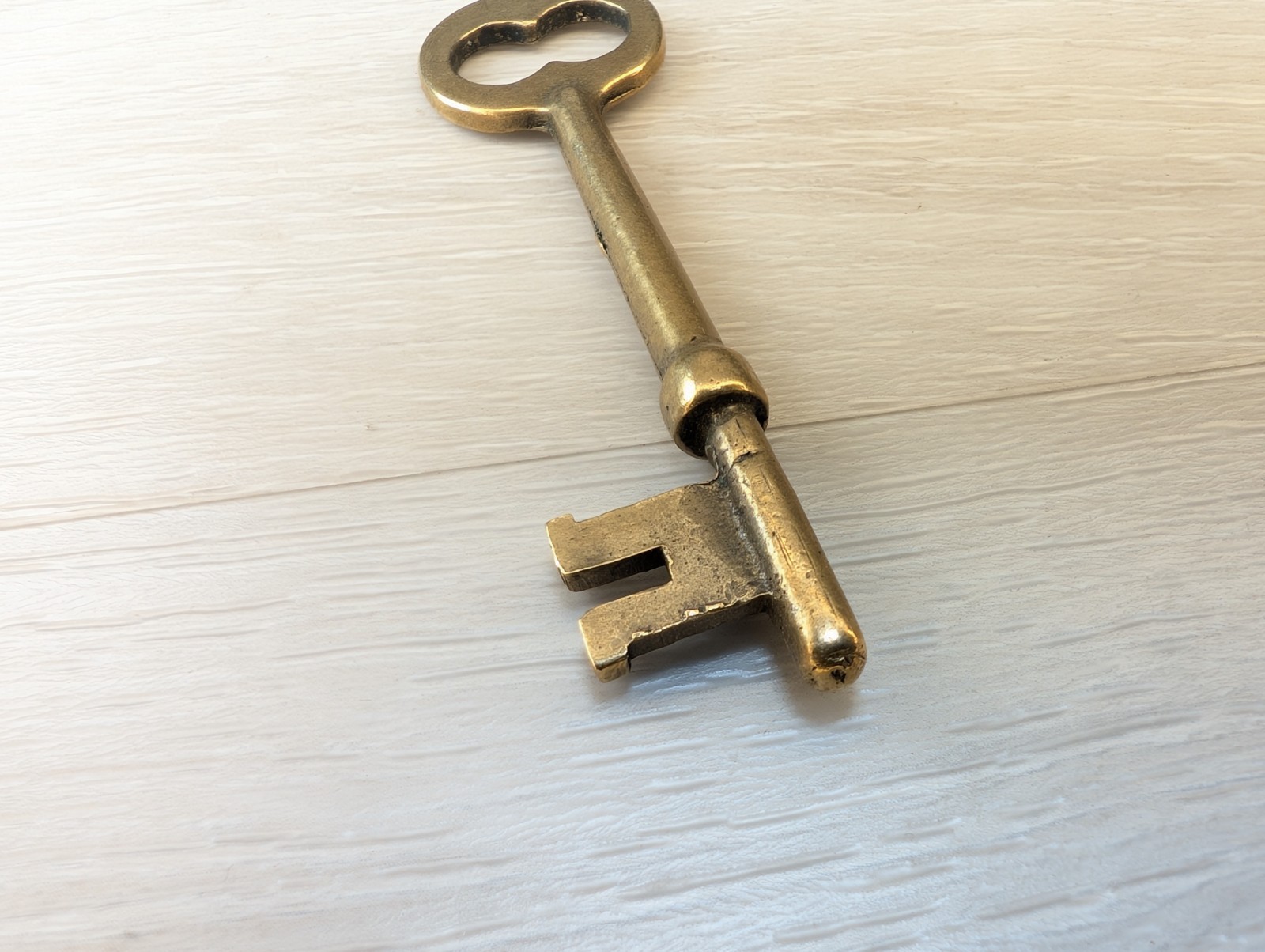 Vintage Solid Brass Skeleton Key 2.5″ Long Tarnished Art Deco Victorian