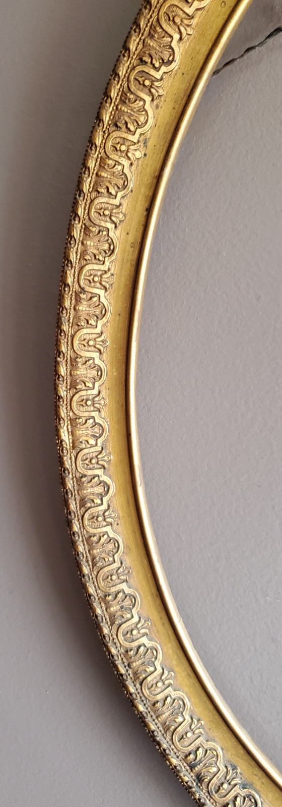 * French Louis XVI-style oval gilt frame floral garlands & ribbon antique