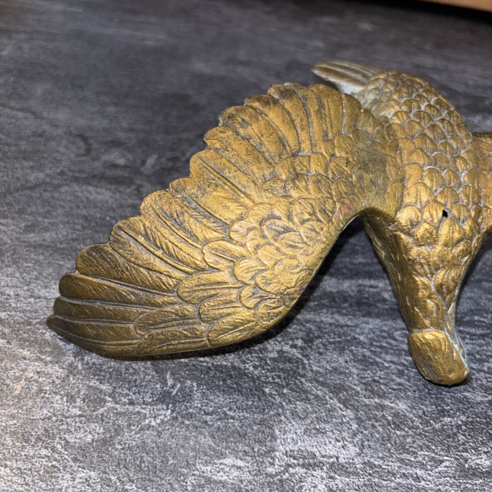 Vintage Old Brass ? Eagle Architectural Finial Flag Pole Topper Left Facing 11”