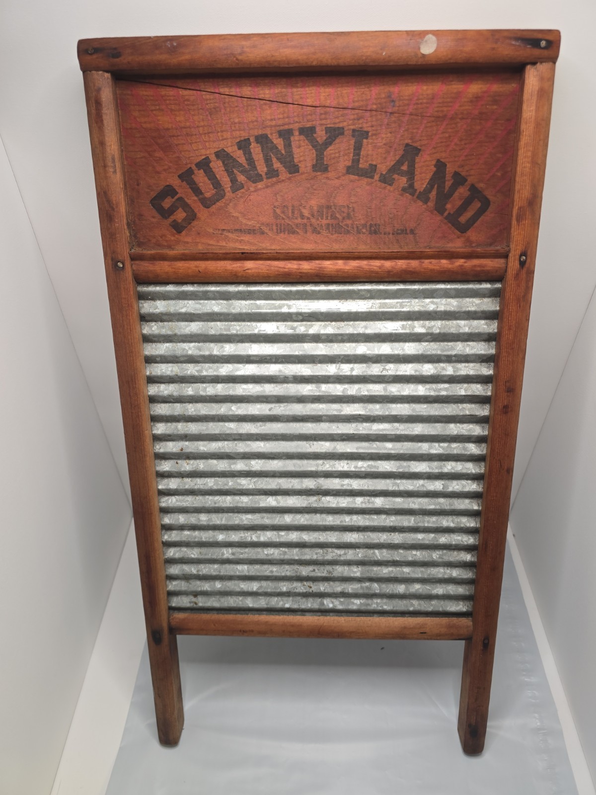 Vintage SUNNYLAND No 2090 Columbus Washboard Co Standard Family Size 12×24