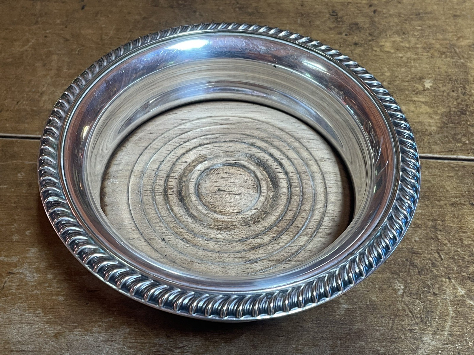 VINTAGE BARKER ELLIS MADE IN ENGLAND Silver Plate w/ Wood Wine Coaster