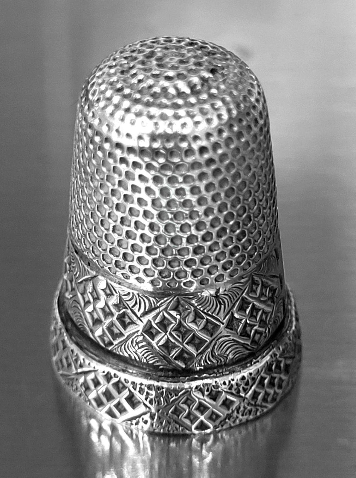 Rare Pattern Antique Silver Thimble. Hallmark London 1895. Samuel Fenton. Rfaod