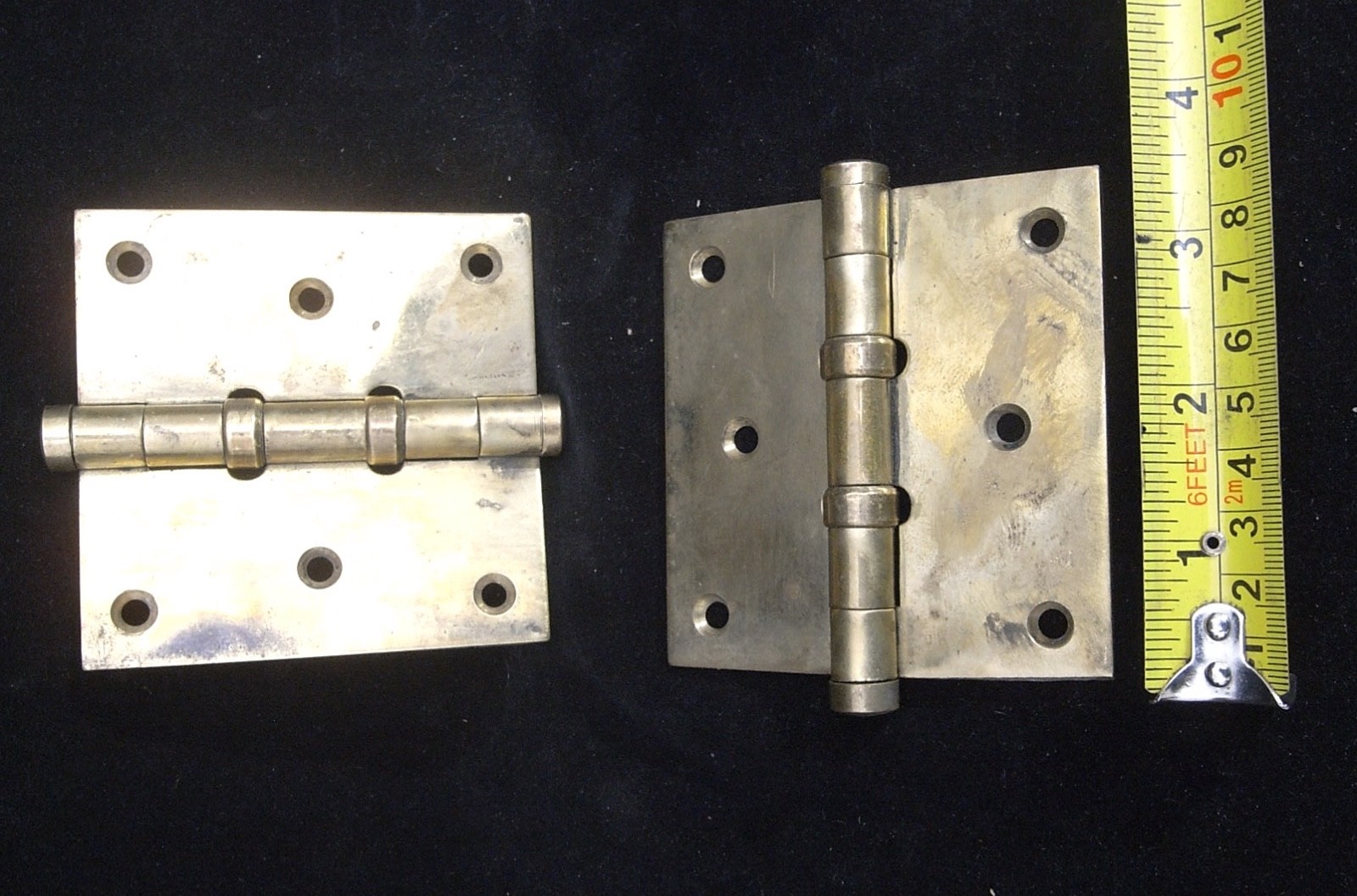 2 VINTAGE 3 1/2″ ” SOLID BRONZE , HEAVY DUTY, BALL BEARING, DOOR HINGES.. N.O.S