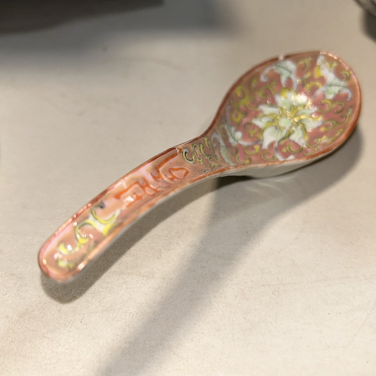 Stunning Old 6” CHINESE PORCELAIN SOUP SPOON-pink Enamel-Hand Painted Ca 1800’s