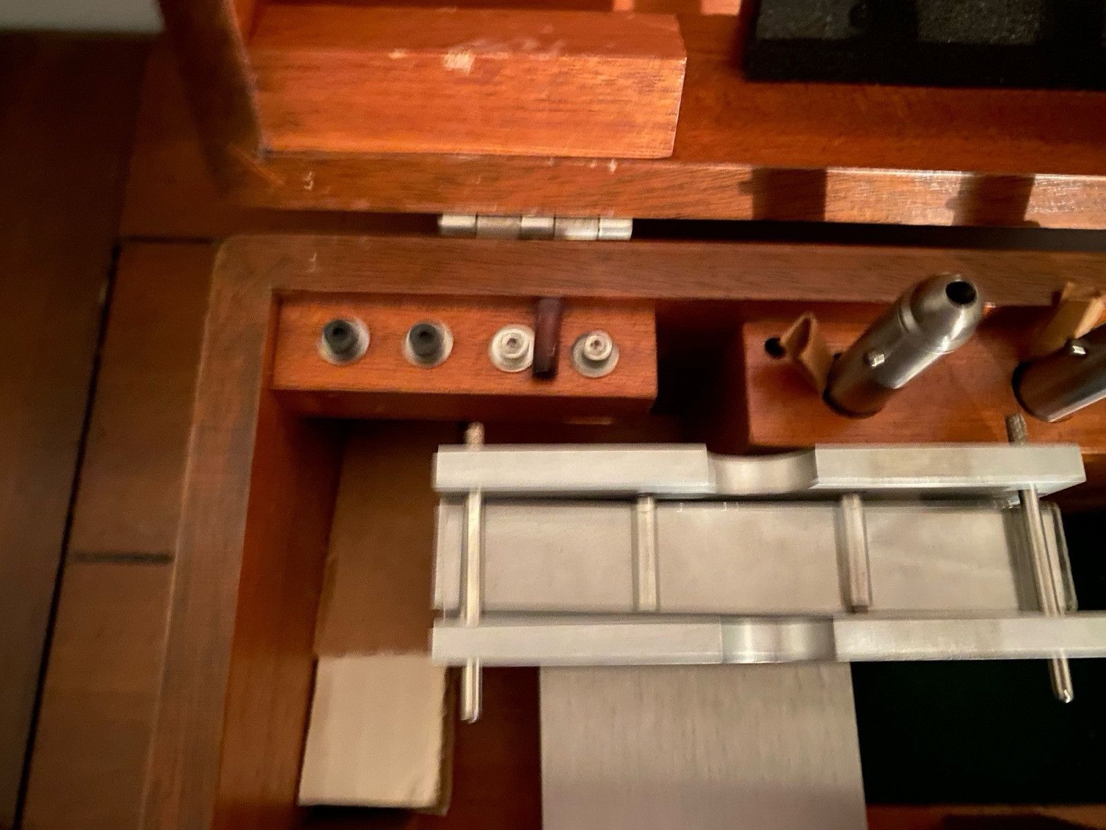 Vintage Advanced Metals Research, AMR, 3 Nautical Instruments in Wood Case