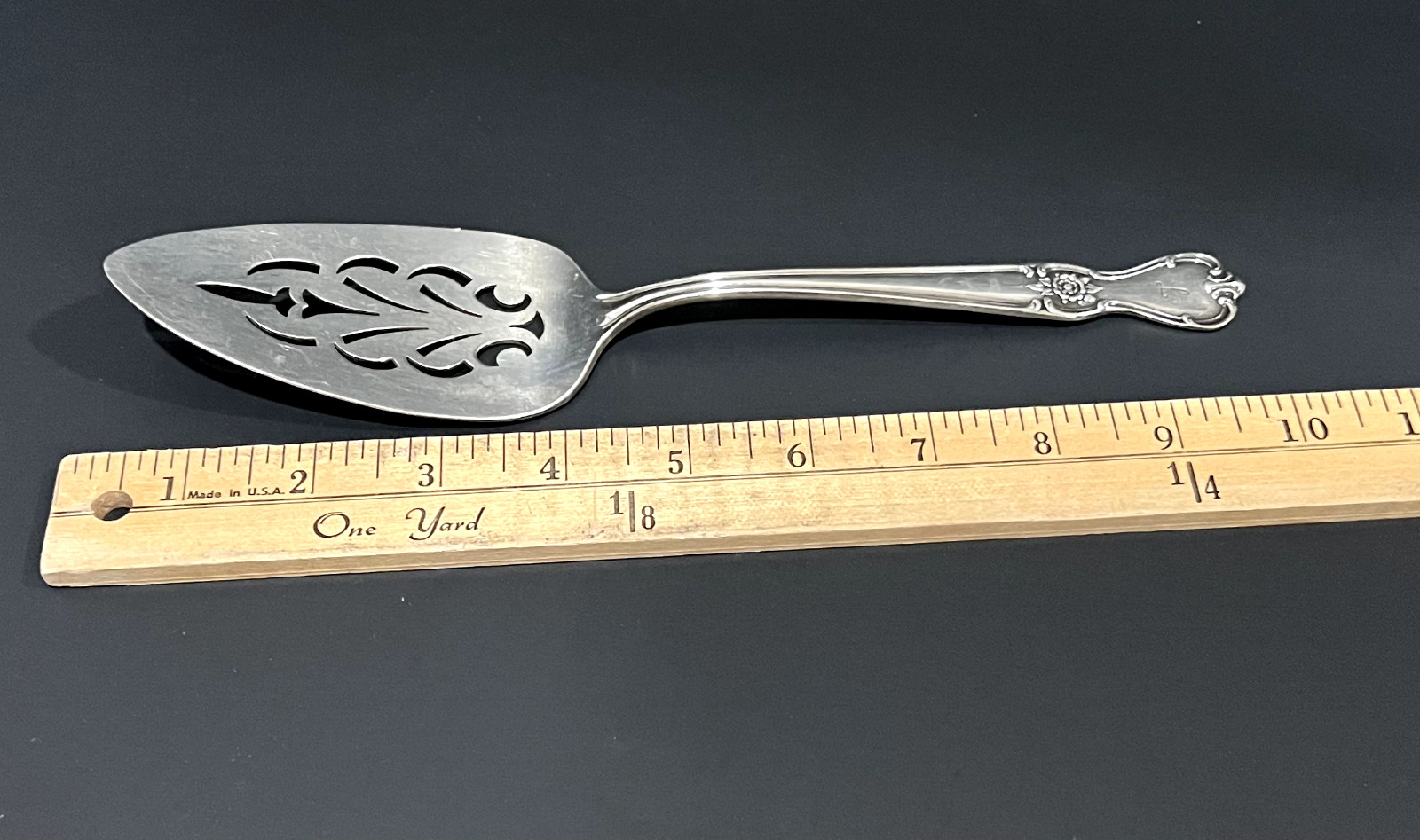 Pie server Signature Rose “J” Monogram Silverplate Flatware mix old Company