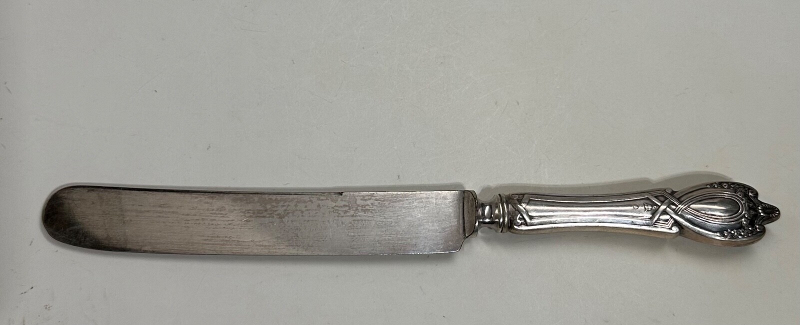Rogers, Lunt & Bowlin – Monticello Sterling Silver Dinner Knife 9 1/2” – 1 pc