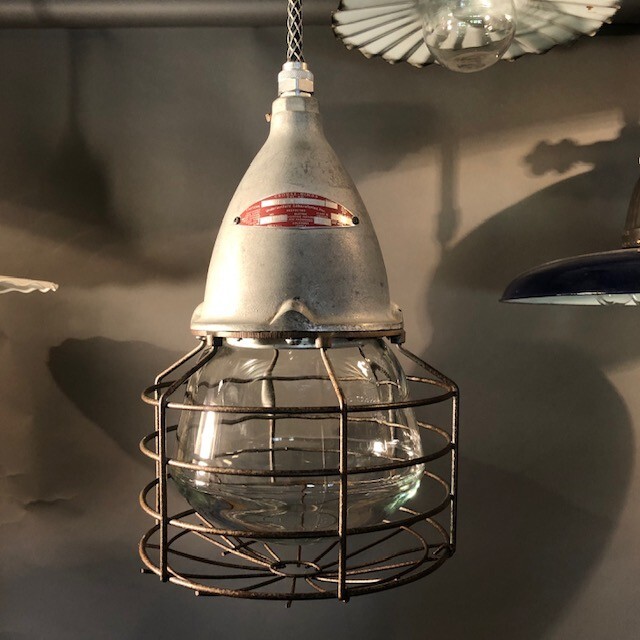 Crouse-Hinds Industrial DLA-121 Light w/Rare Cage, Globe-New Wire & Ground