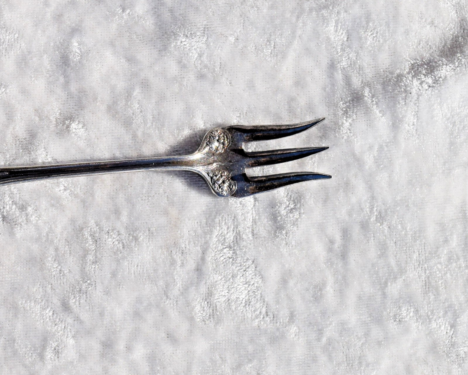 Silverplated W.R. Fork 1908 Carnation Pattern 6.5 Inch Stamped W.R.