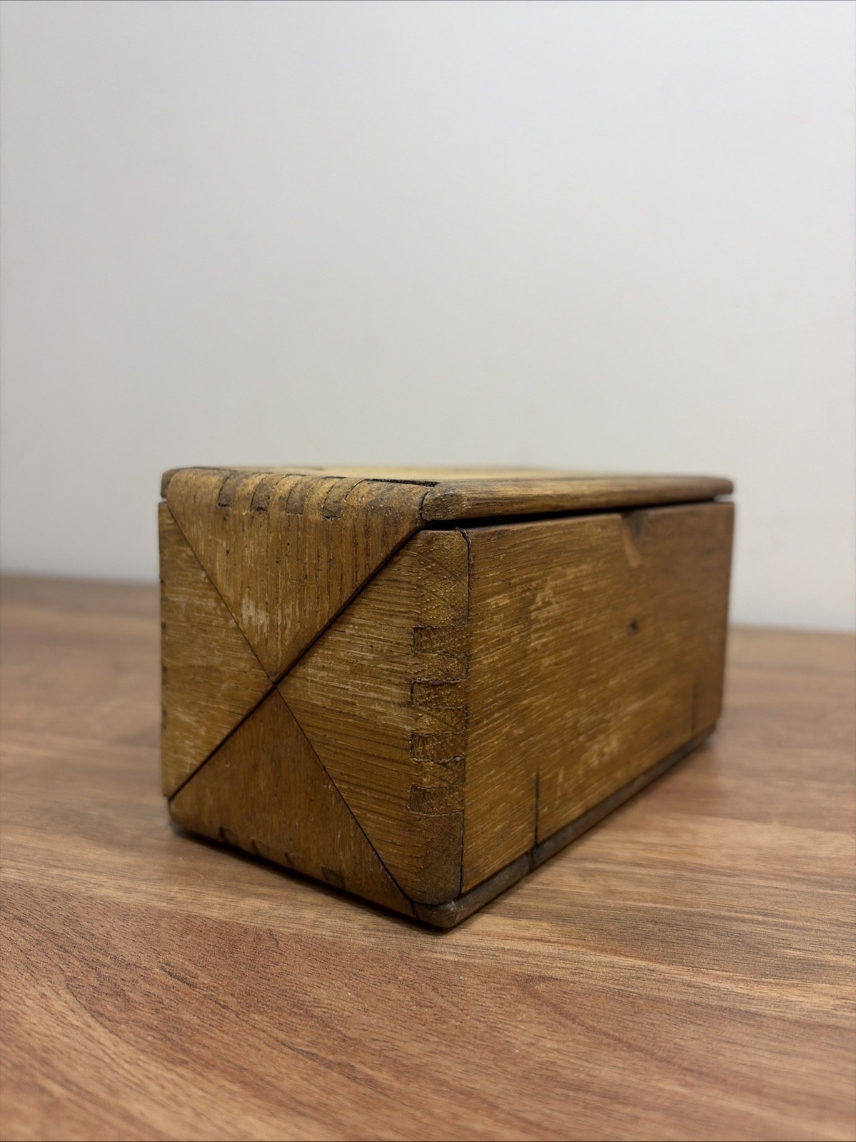 1889 Antique SINGER Sewing Machine (Oak) Puzzle Box with Assorted Attachments