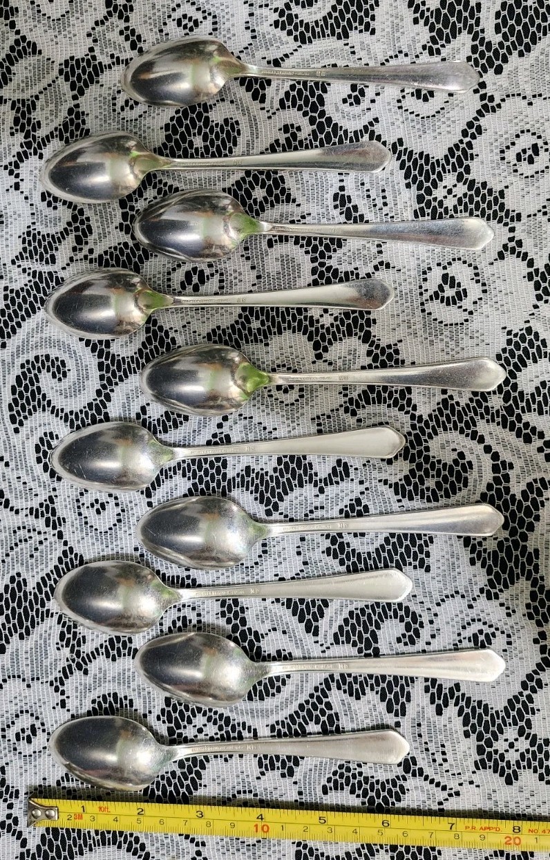 😎SET OF 10 VINTAGE c1929 CHARM PATTERN SILVERPLATED TEASPOONS/ TEA SPOONS🍵