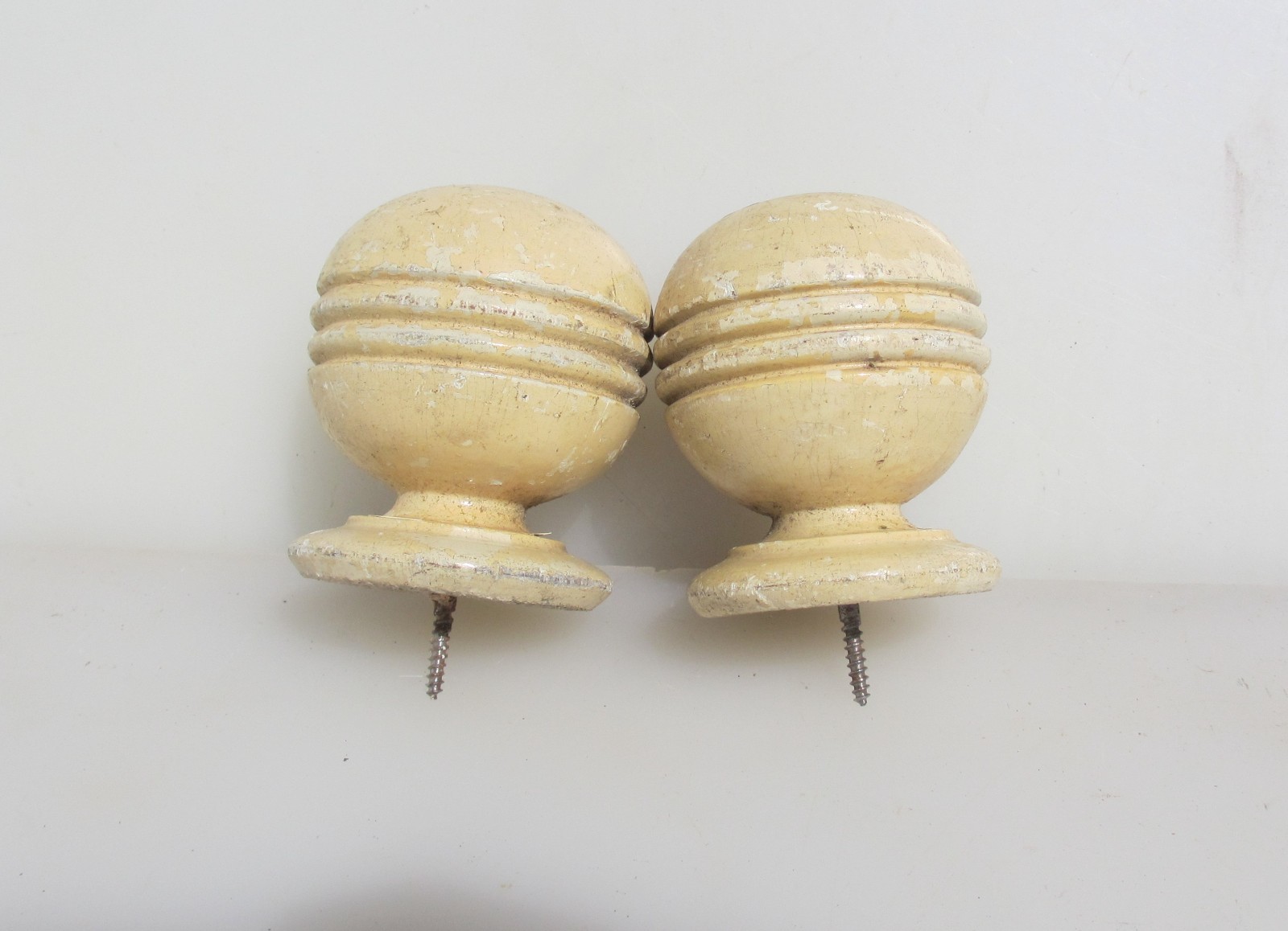 Antique Turned Wooden Finials Tops Ends Knobs Handles Old Wood Mounts Reeded