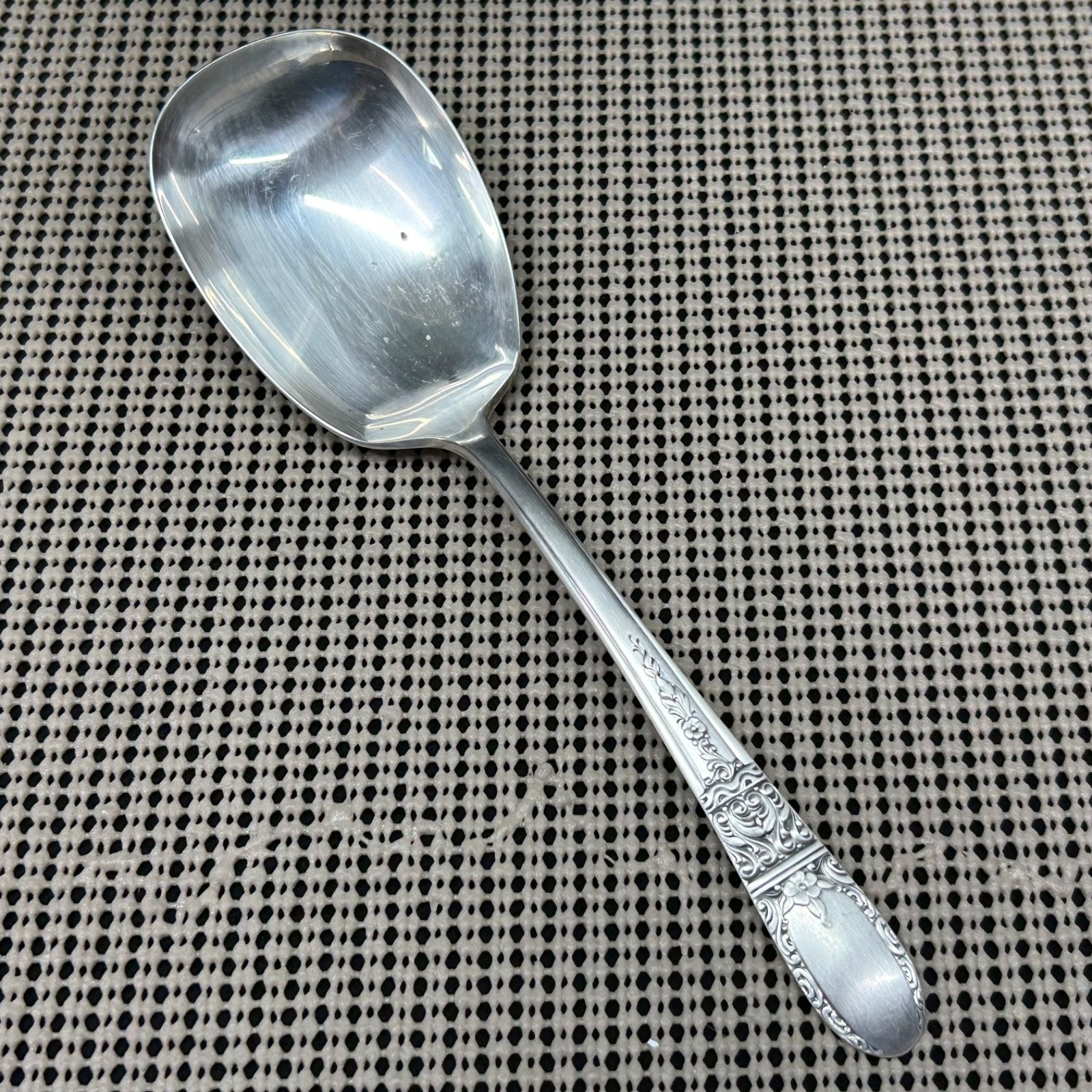 Wallace Sweetheart II Hollywood Silver Plate Flatware 9′” Casserole Spoon XXXX