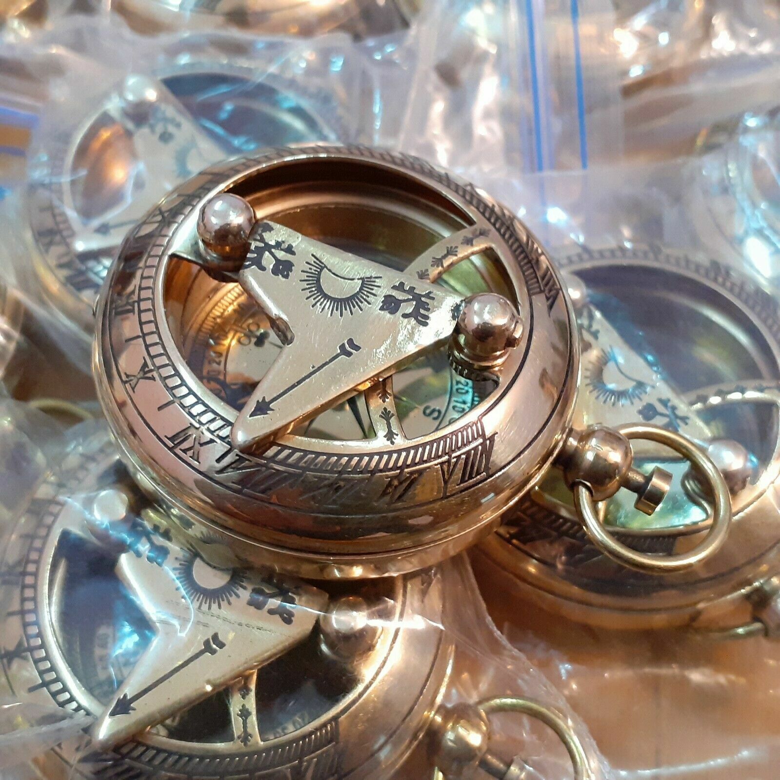Lot of 25 Pieces Brass Sundial Push Button Compass Marine Mini Compass