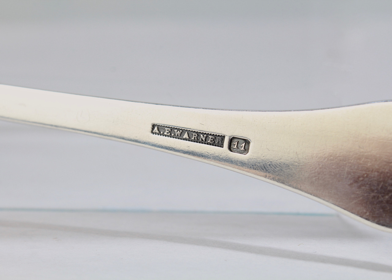 Fine 19C A.E. Warner Baltimore Coin Silver Kings Pattern Soup or Punch Ladle.