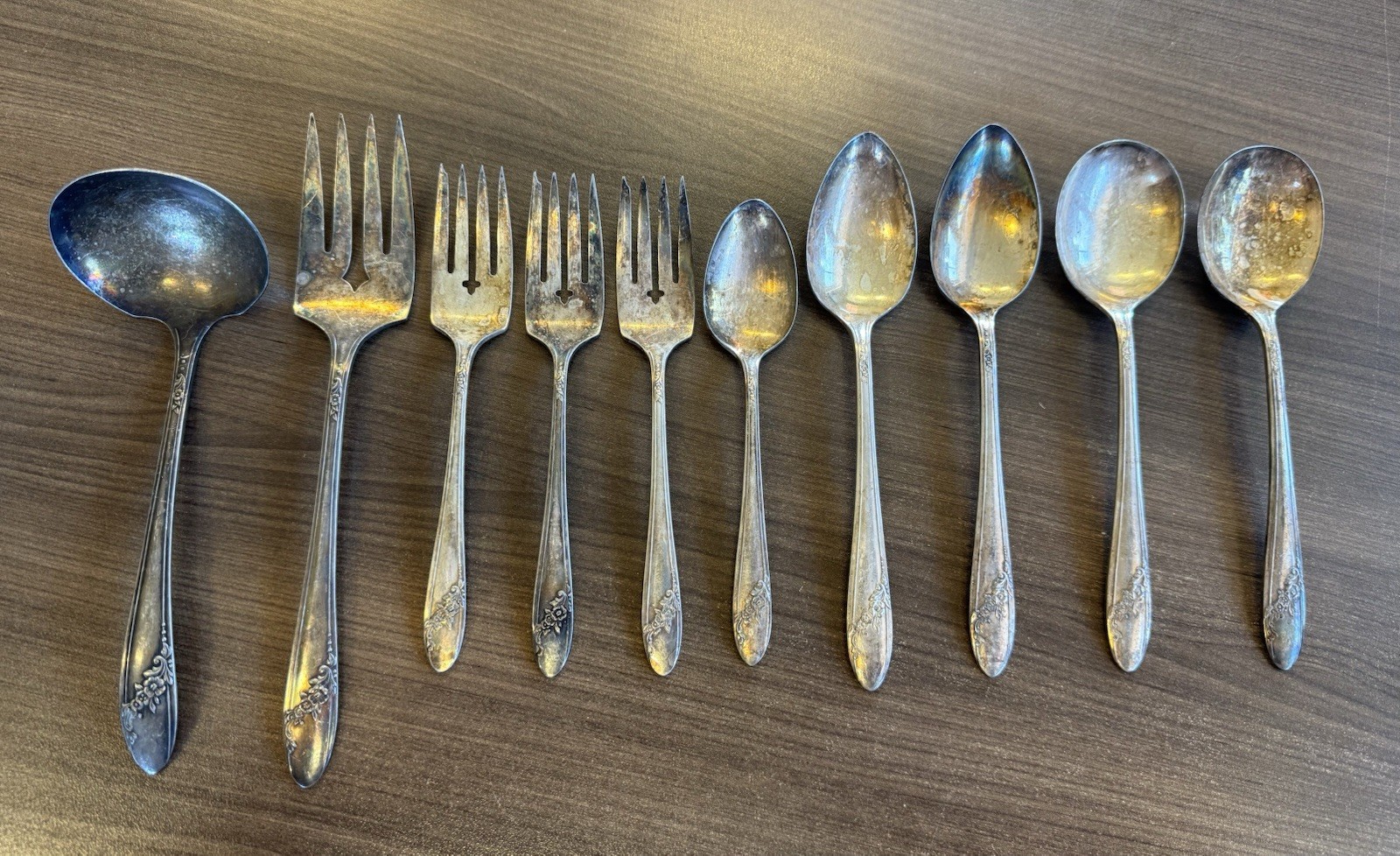 Vintage Tudor Plate Queen Bess II Oneida Community Silverware Pattern 10 Pcs